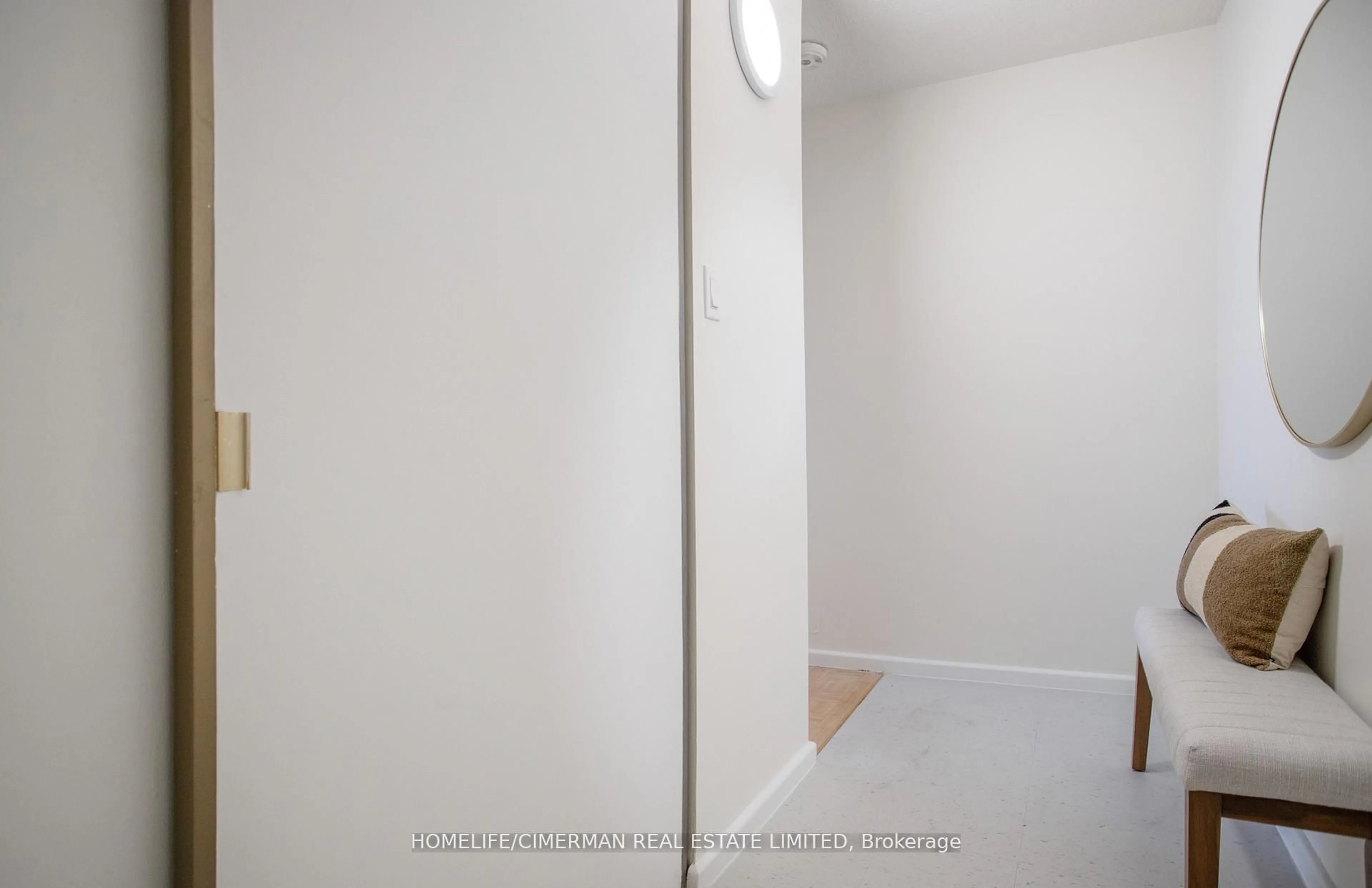 Unknown for 715 Don Mills Rd #1702, Toronto Ontario M3C 1S5