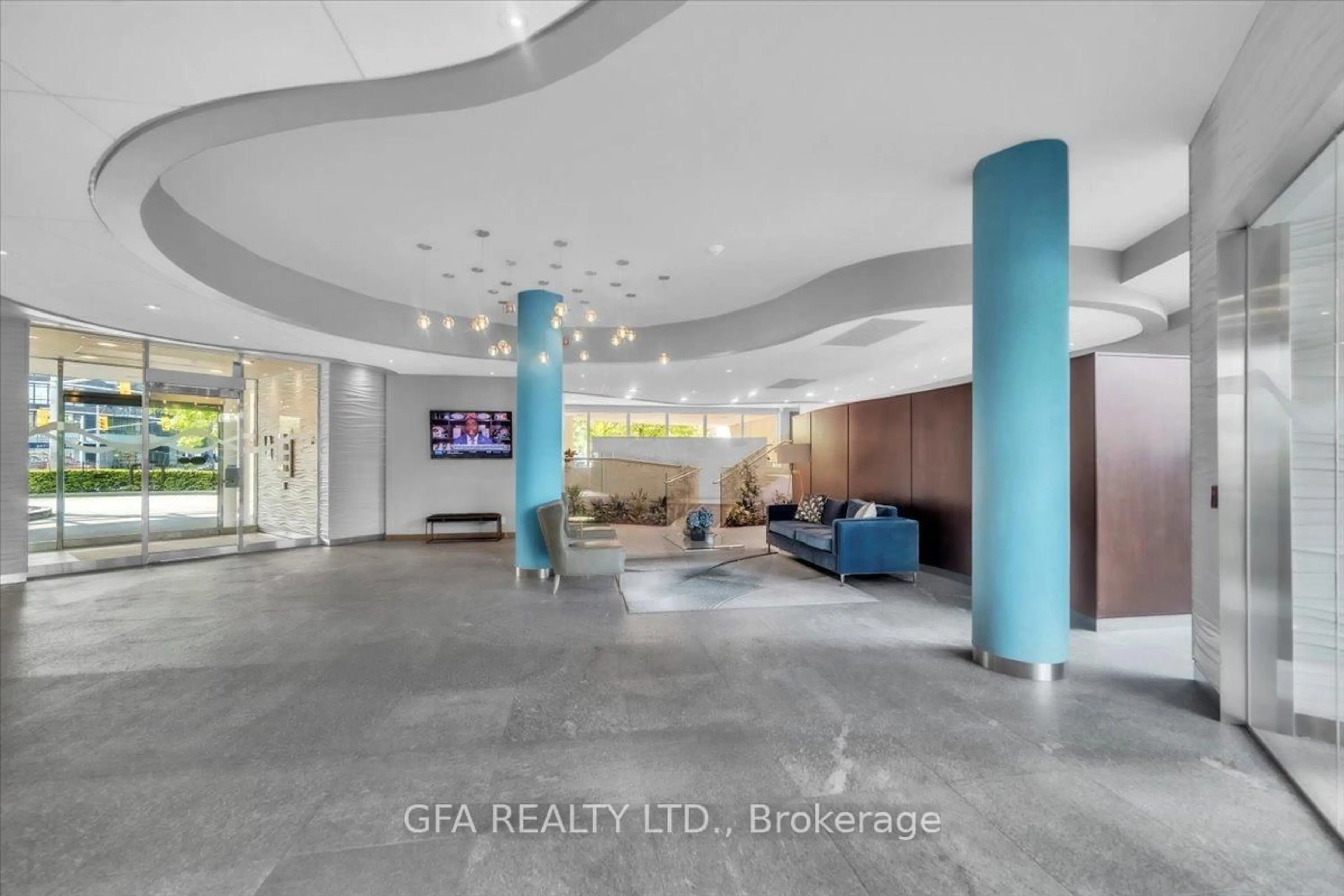 Lobby for 550 Queens Quay #318, Toronto Ontario M5V 3M8