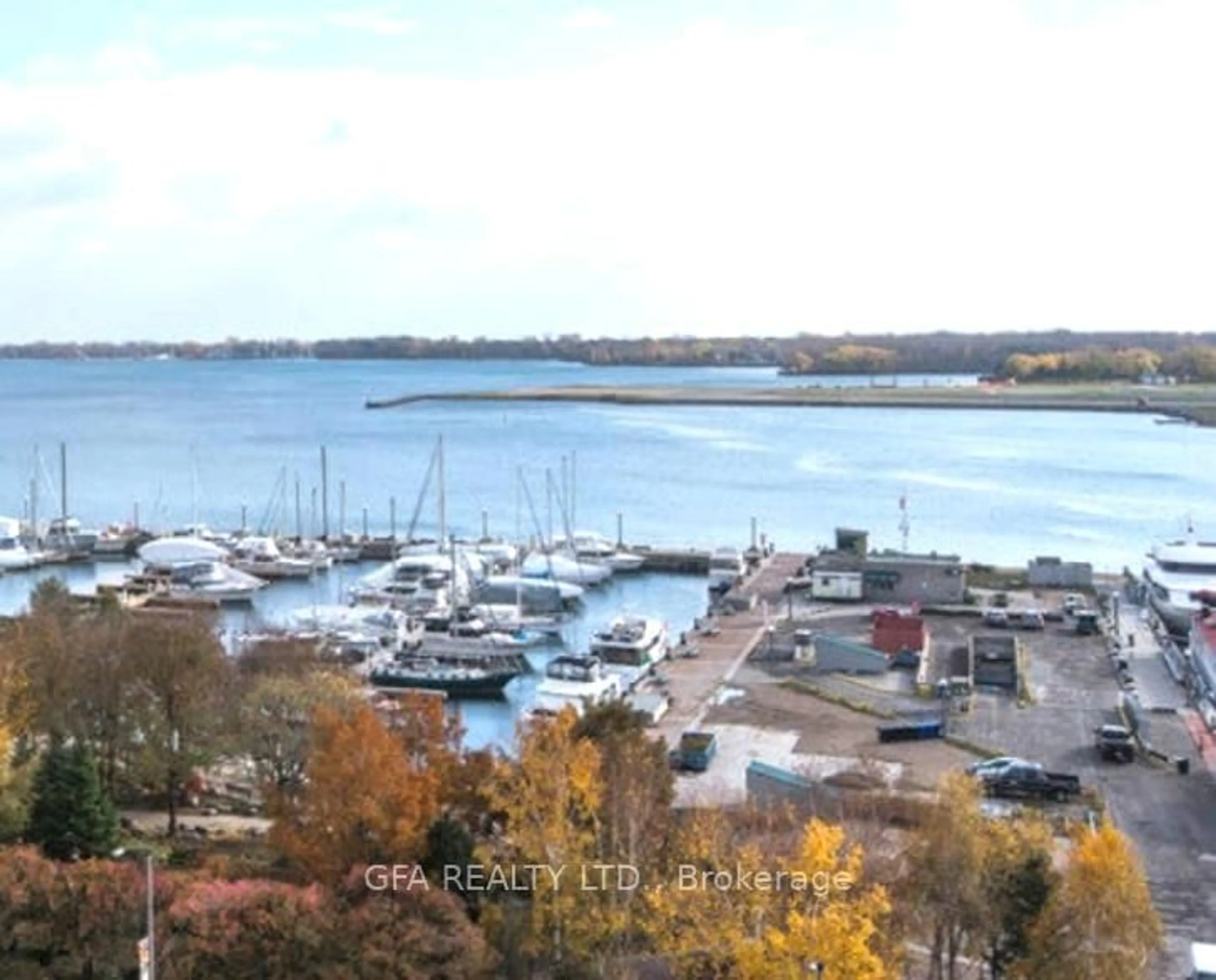 Unknown for 550 Queens Quay #318, Toronto Ontario M5V 3M8