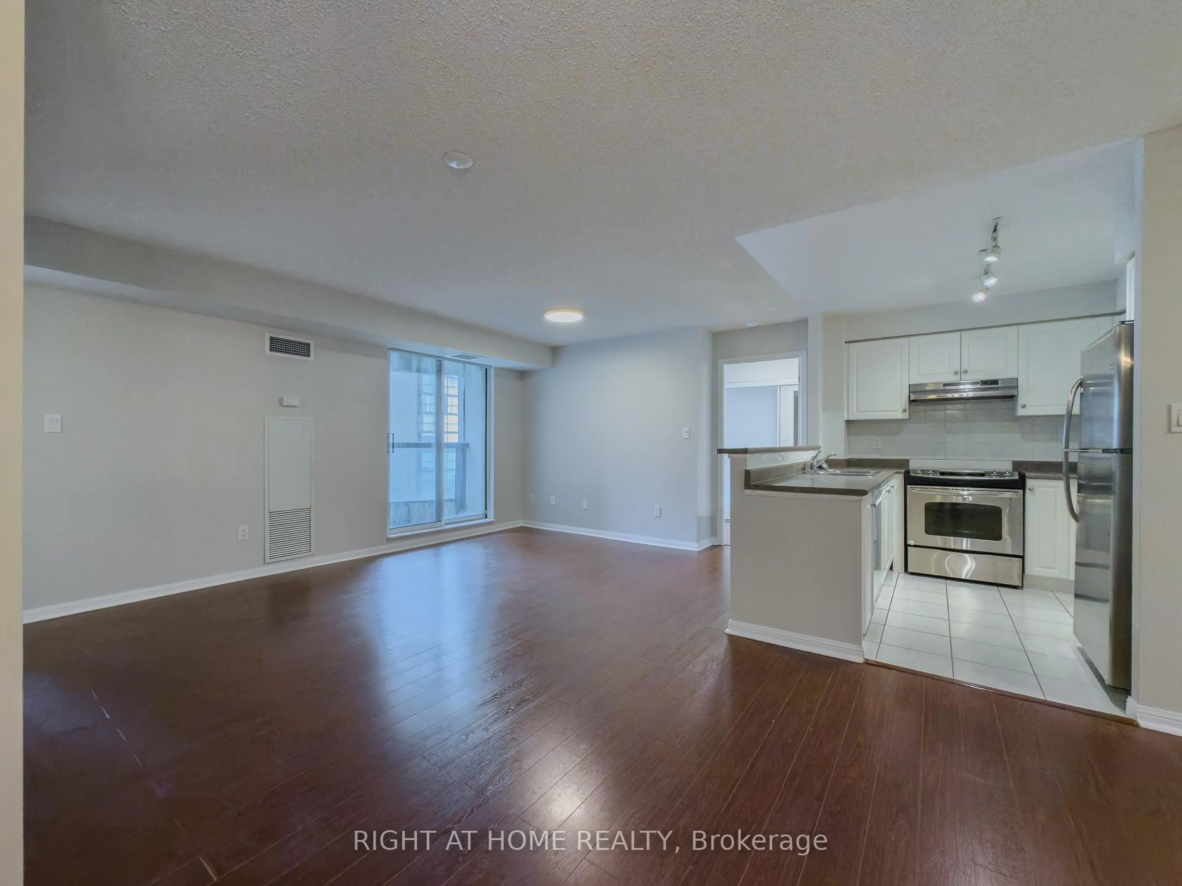 Open concept kitchen, unknown for 23 Lorraine Dr #801, Toronto Ontario M2N 6Z6