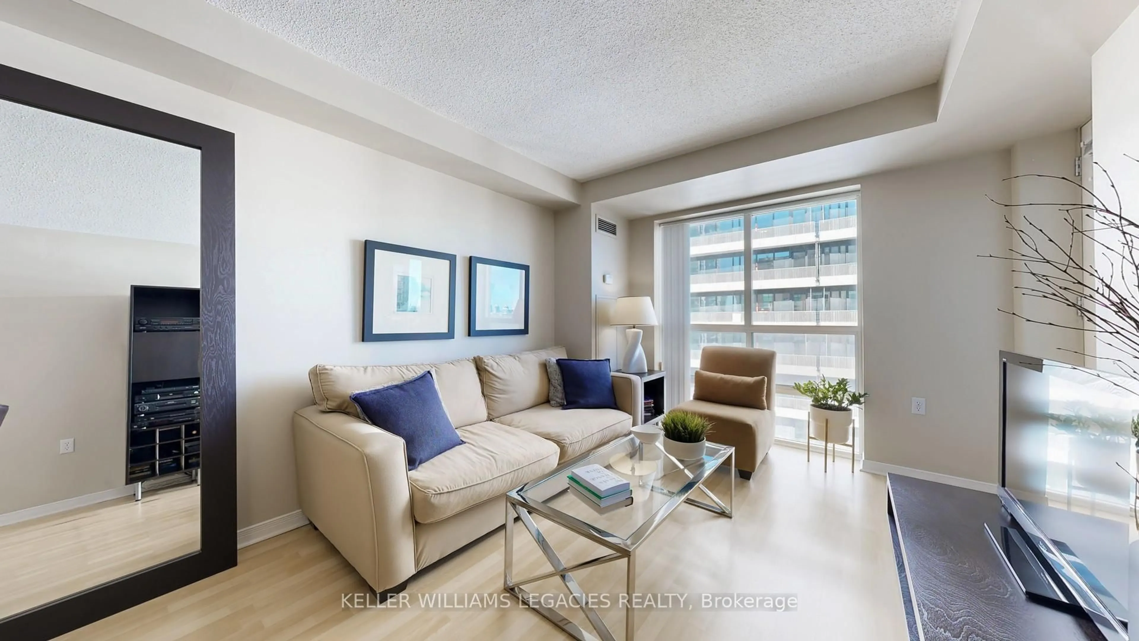 Living room with furniture, wood/laminate floor for 28 Olive Ave #LPH01, Toronto Ontario M2N 7E6