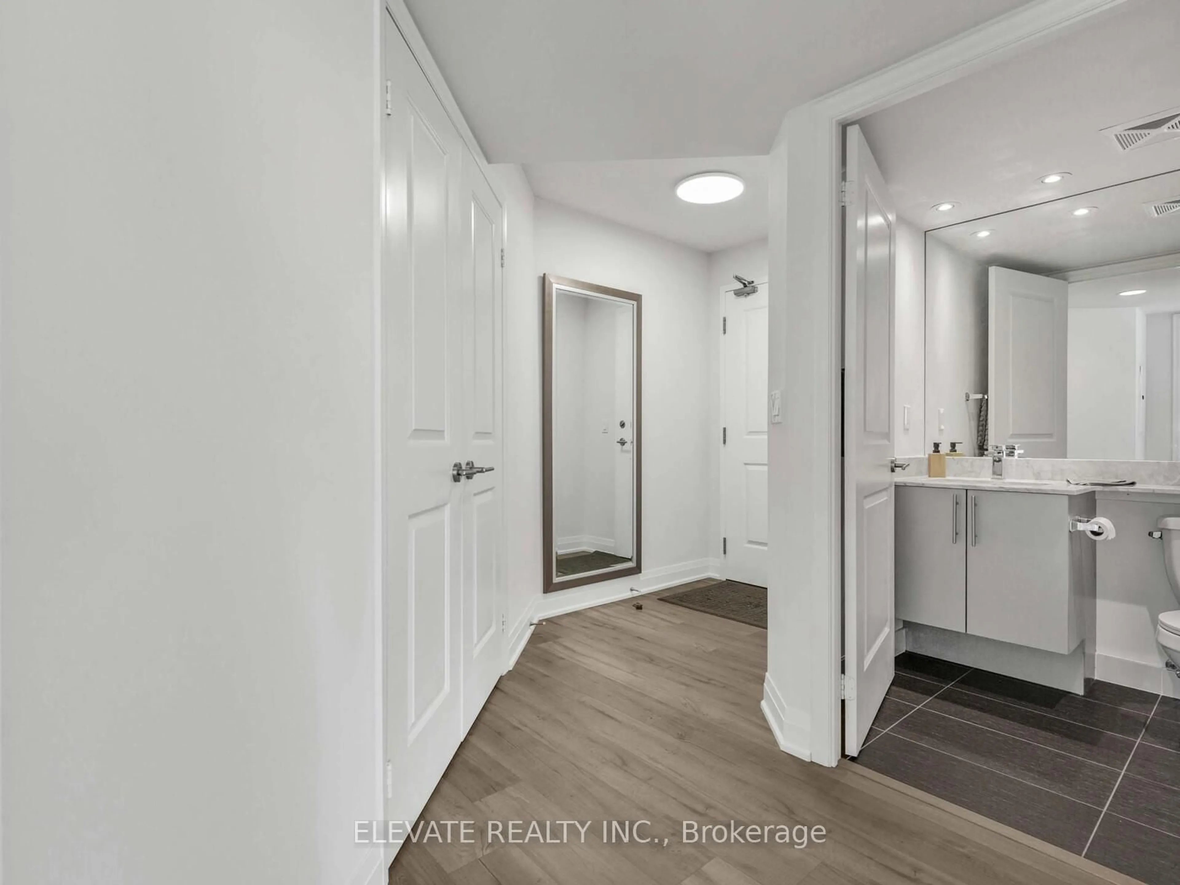 Indoor entryway for 85 East Liberty St #404, Toronto Ontario M6K 3R4