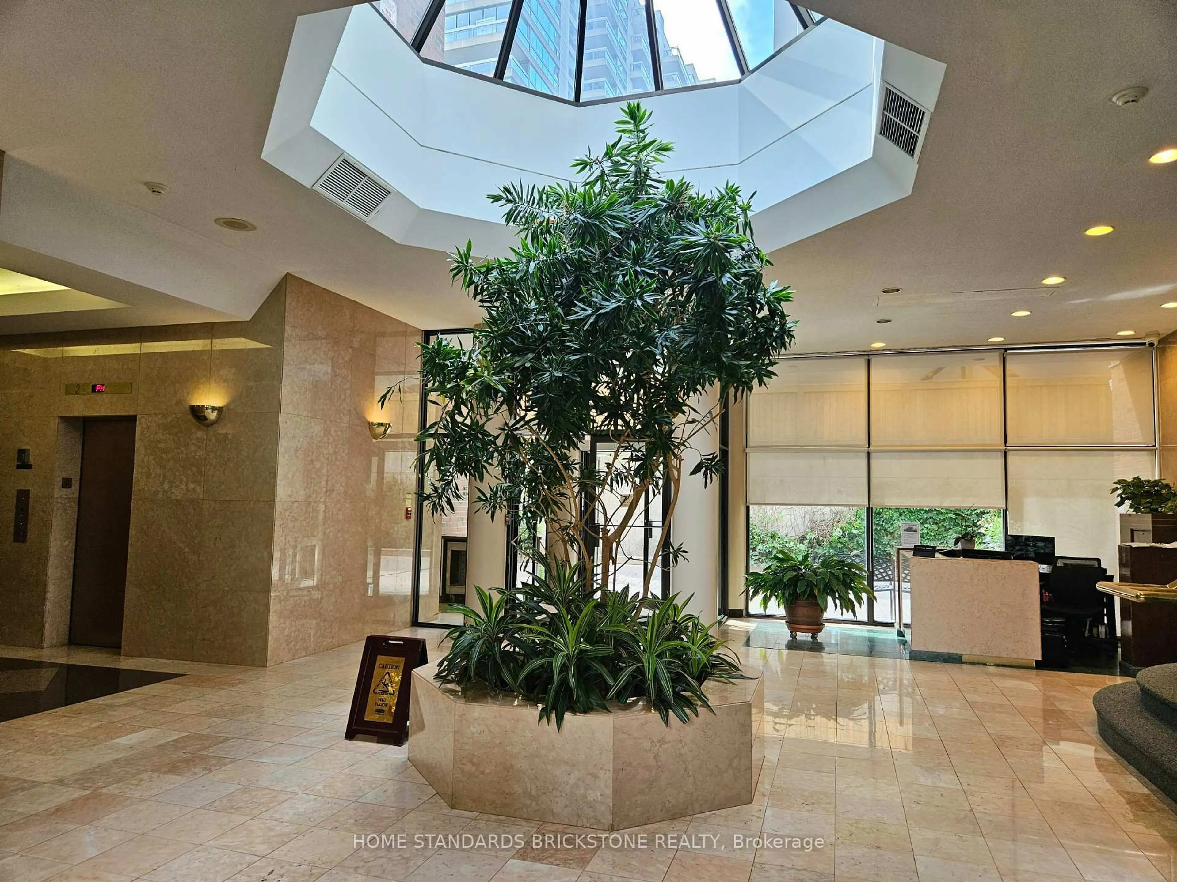 Lobby for 47 St Clair Ave #803, Toronto Ontario M4V 3A5