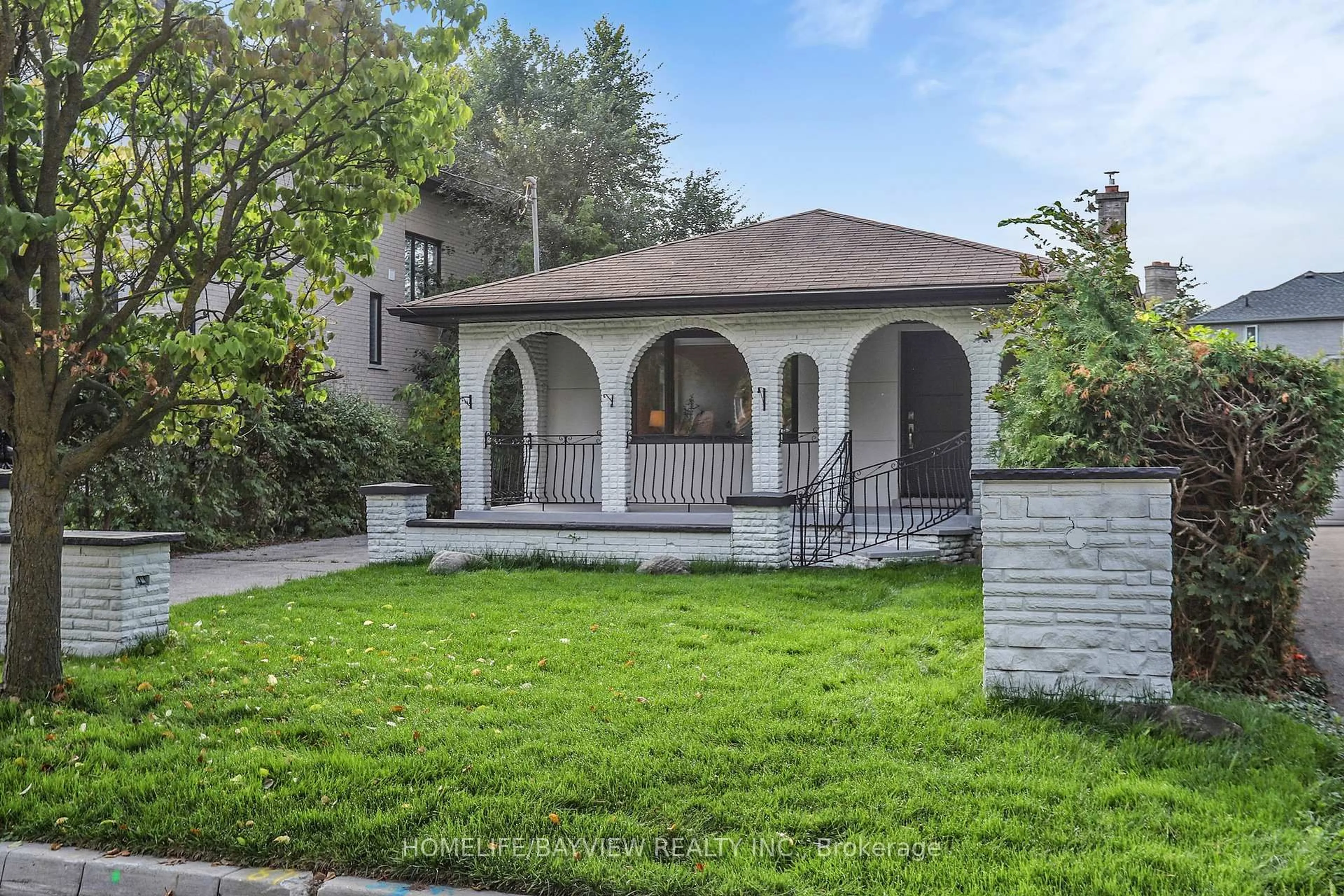 Unknown for 313 Churchill Ave, Toronto Ontario M2R 1E6
