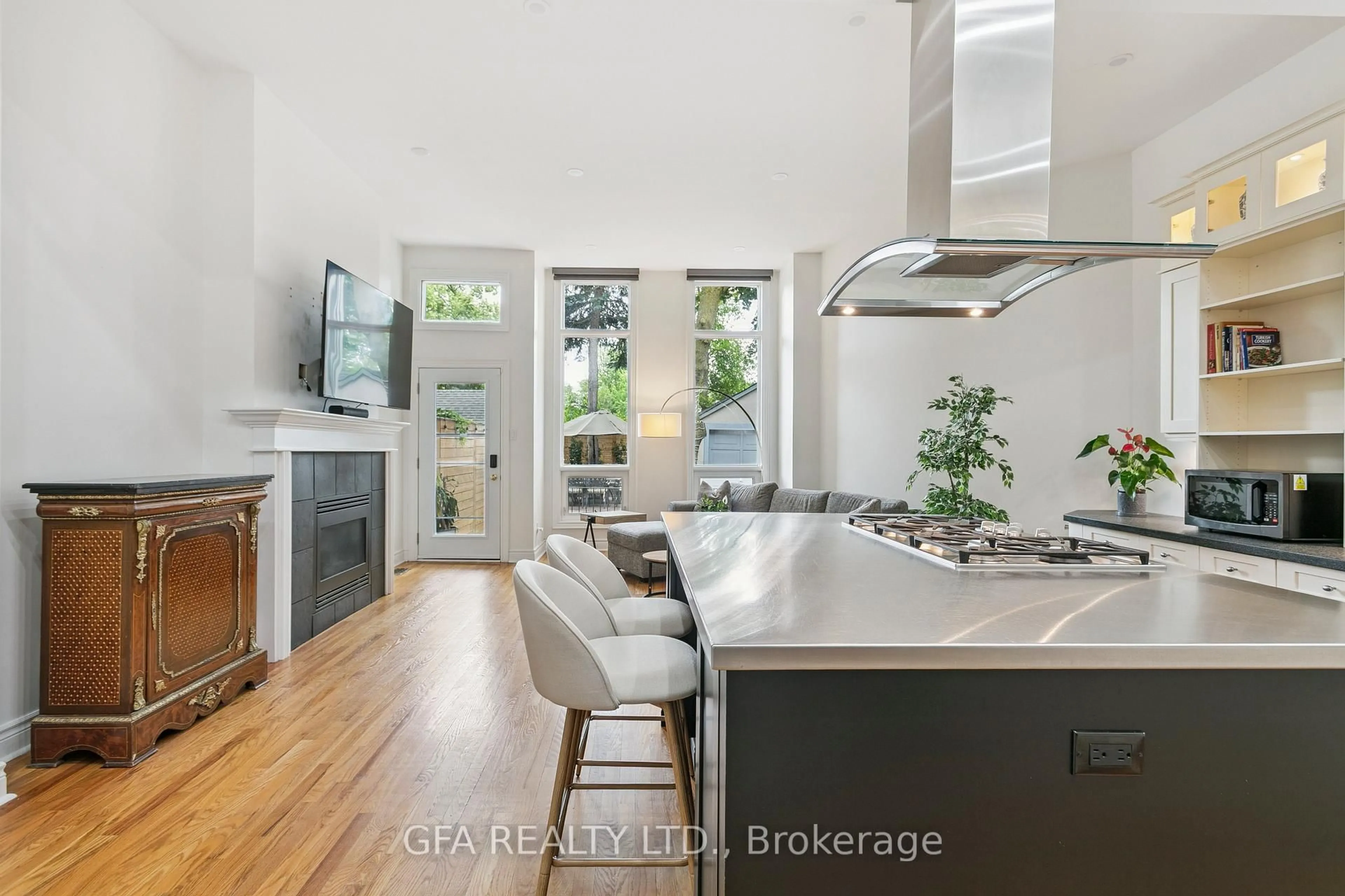 Open concept kitchen, unknown for 423 Manor Rd, Toronto Ontario M4S 1T1
