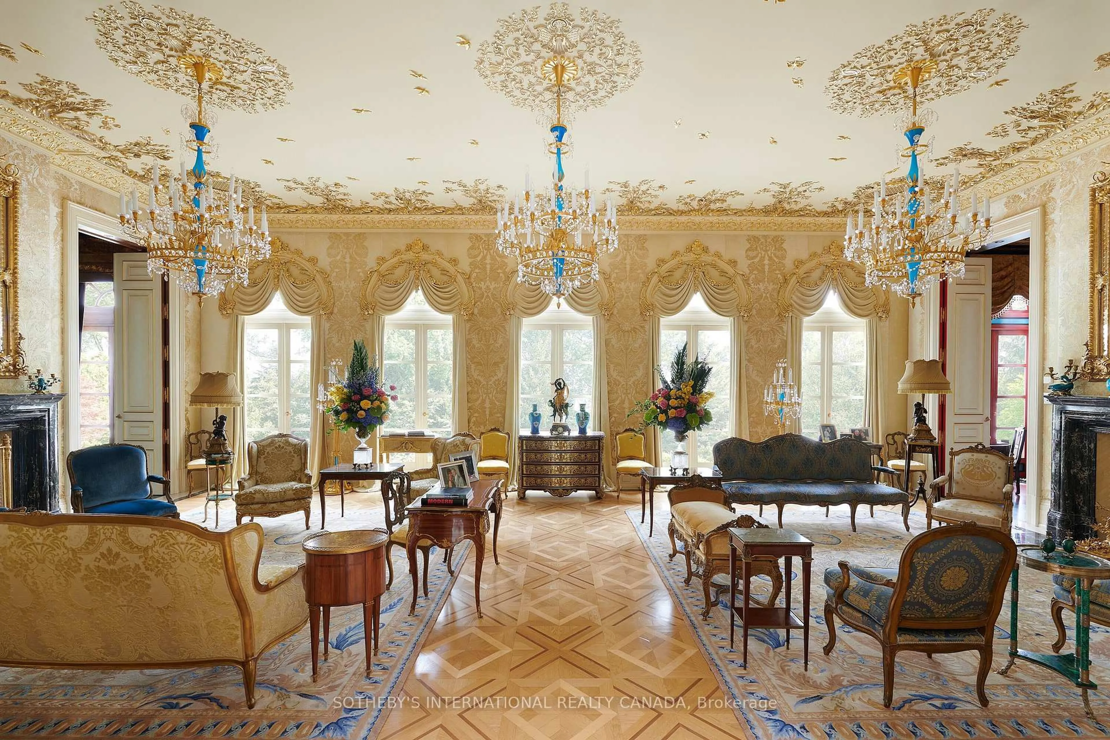Lobby for 15 High Point Rd, Toronto Ontario M3B 2A3
