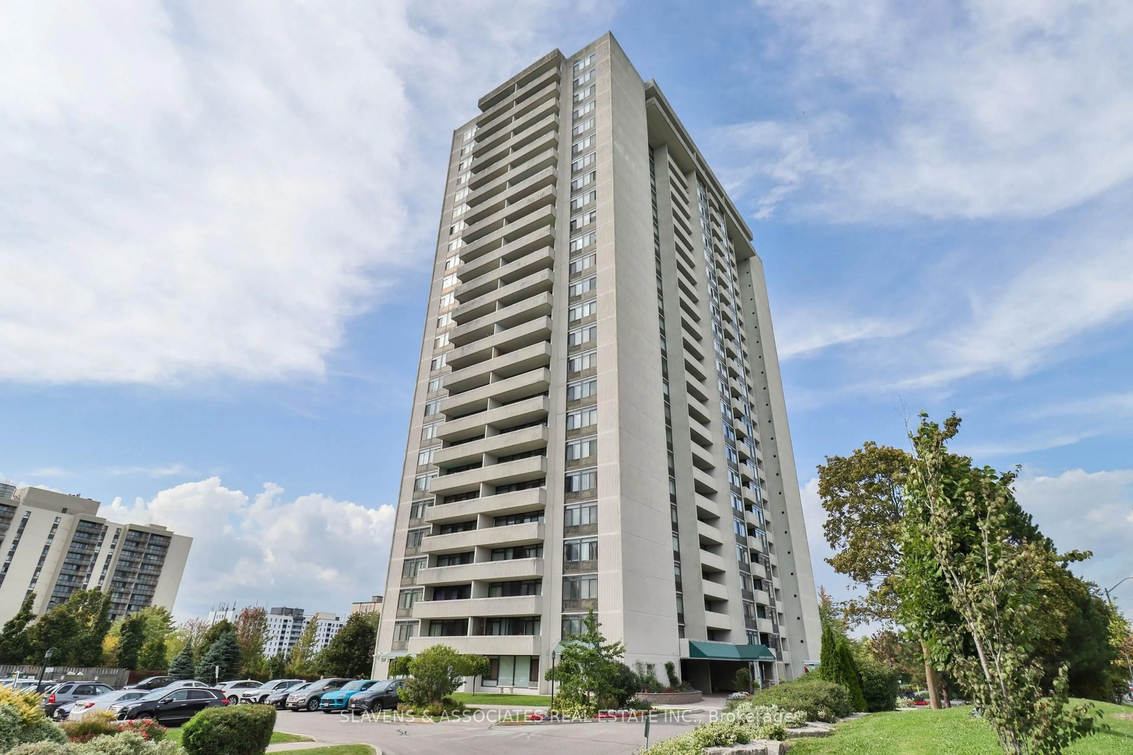Unknown for 3300 Don Mills Rd #403, Toronto Ontario M2J 4X7