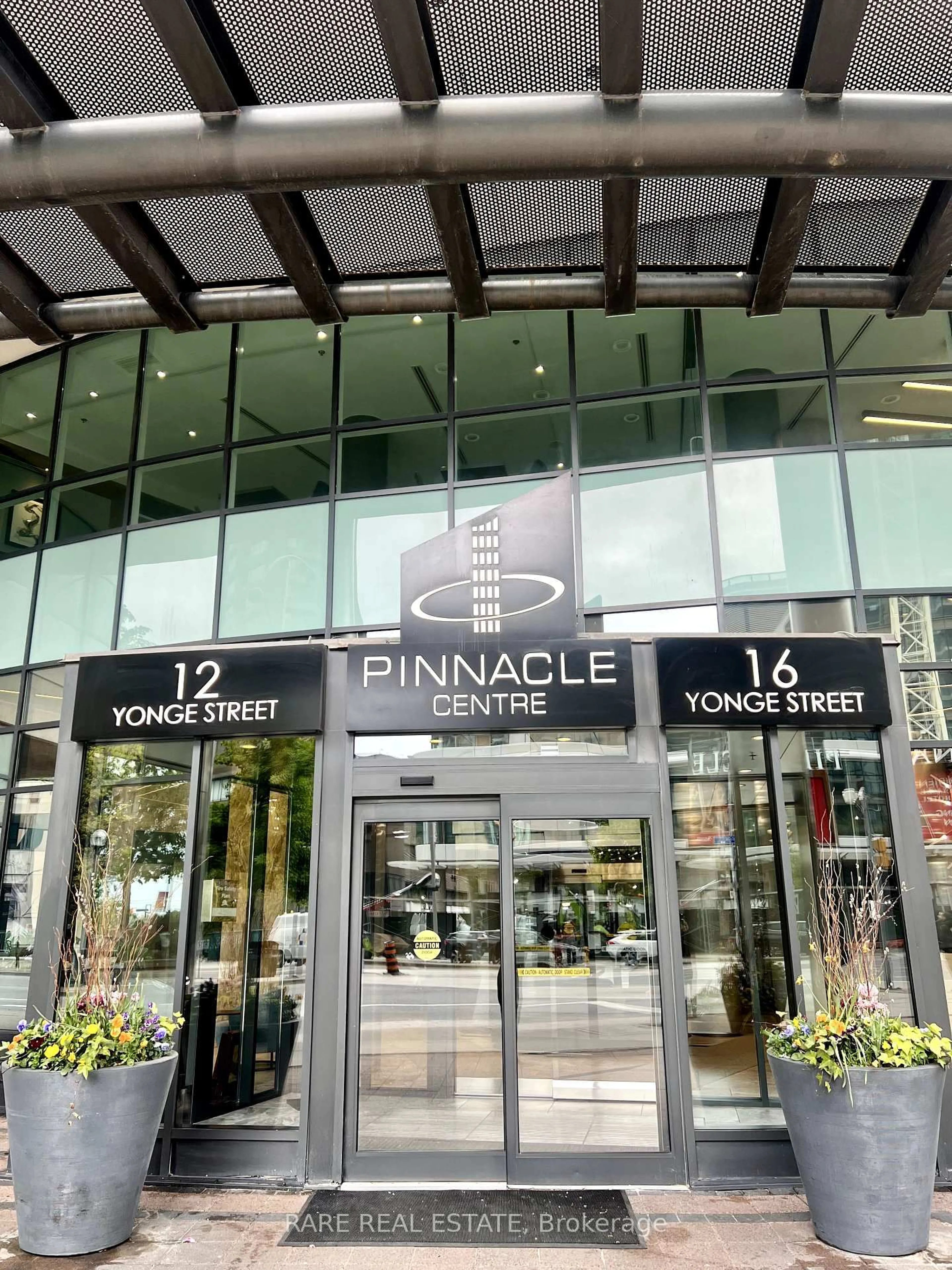 Unknown for 12 Yonge St #501, Toronto Ontario M5E 1Z9
