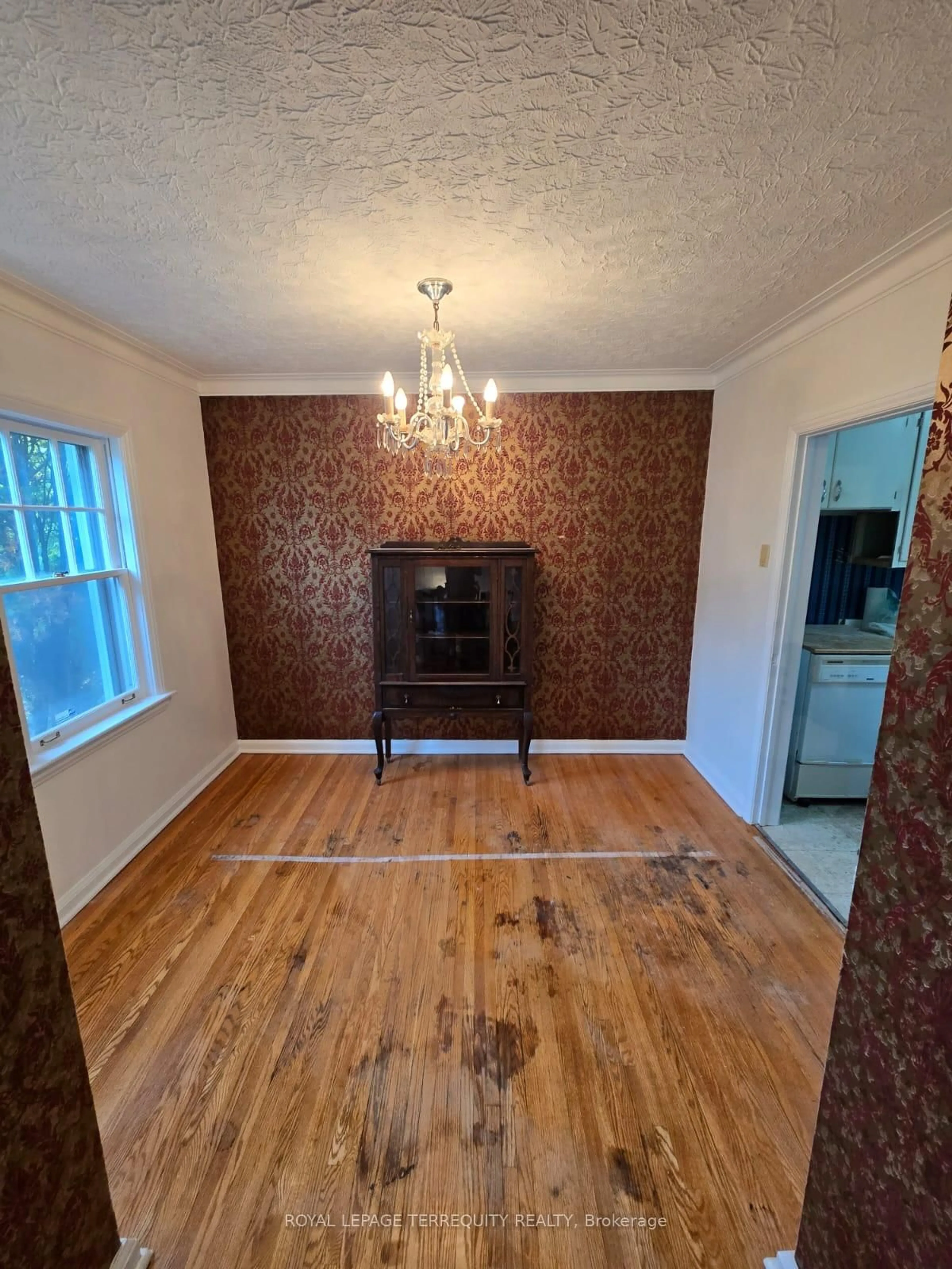 A pic of a room for 7 Devondale Ave, Toronto Ontario M2R 2C9