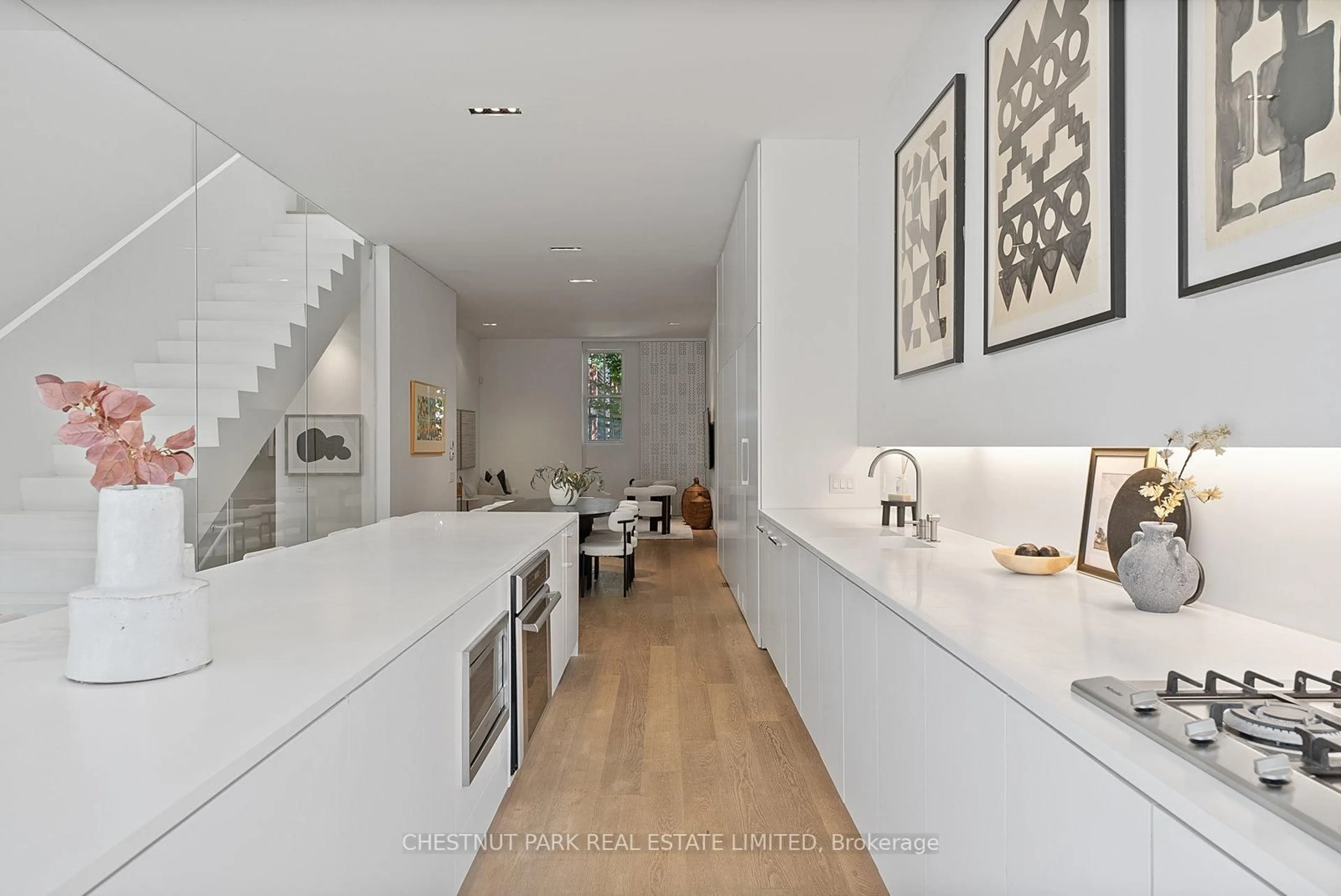 Open concept kitchen, unknown for 82 Robert St, Toronto Ontario M5S 2K3