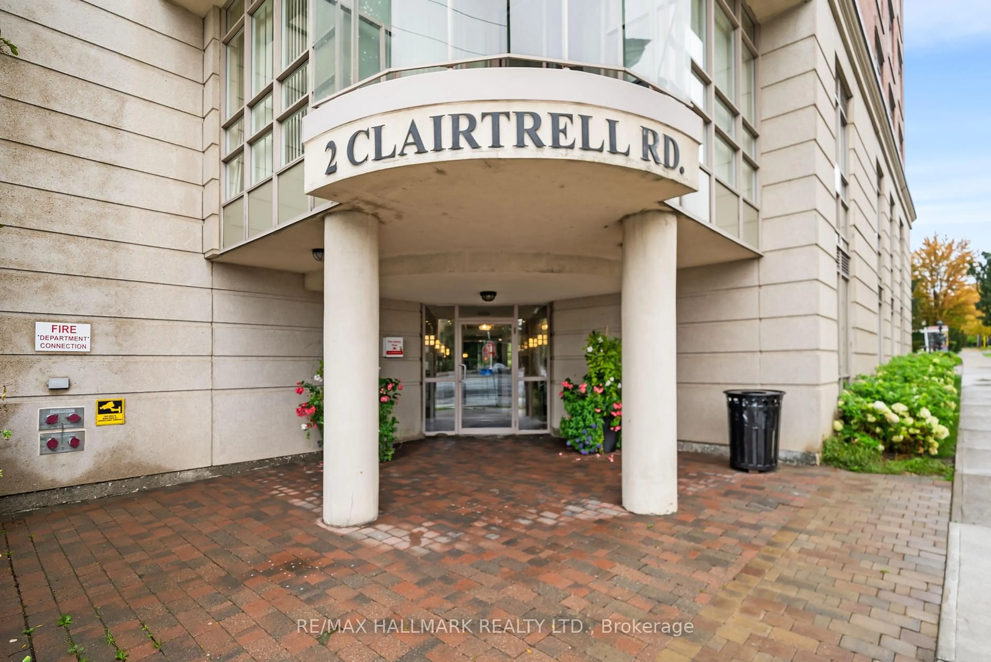 Lobby for 2 Clairtrell Rd #309, Toronto Ontario M2N 7H5