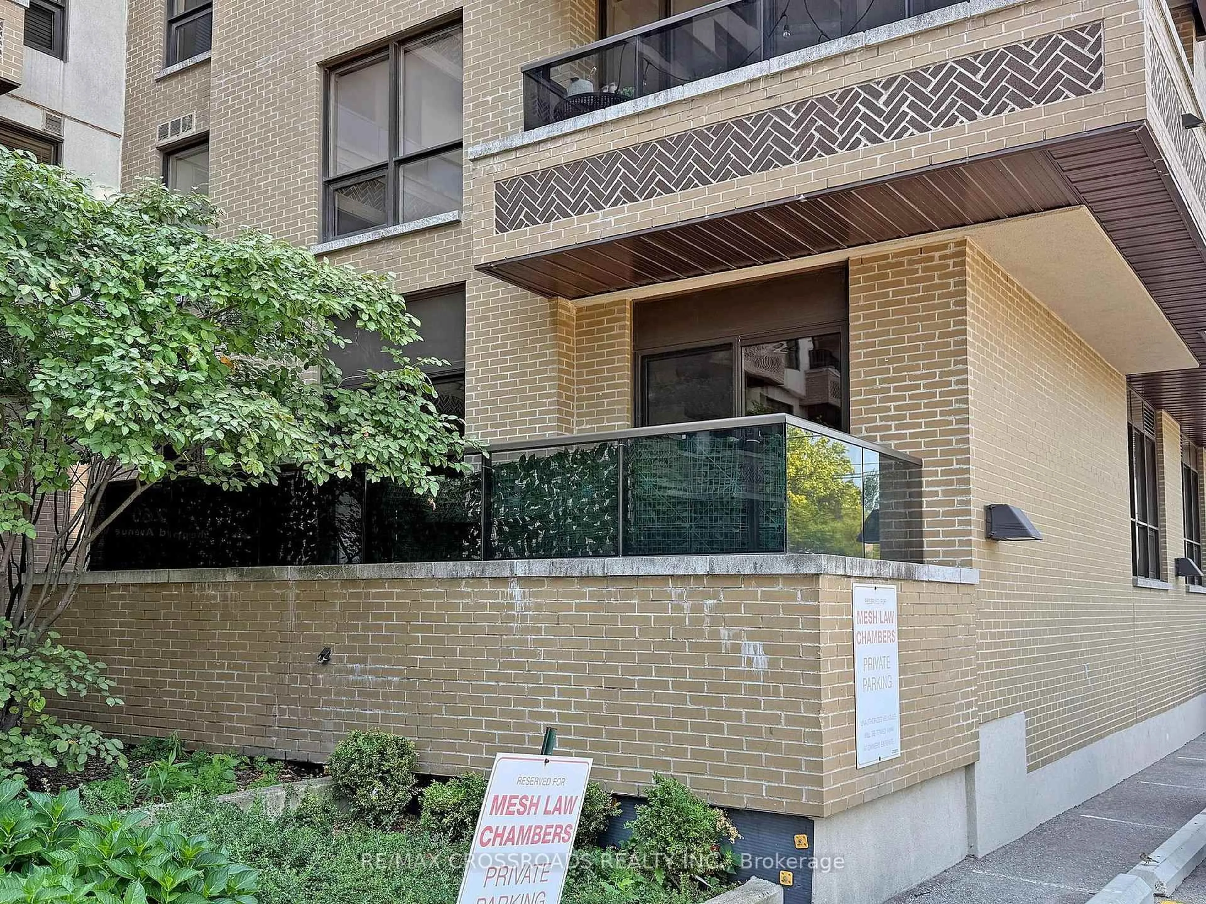 Unknown for 760 Sheppard Ave #103, Toronto Ontario M3H 0B3
