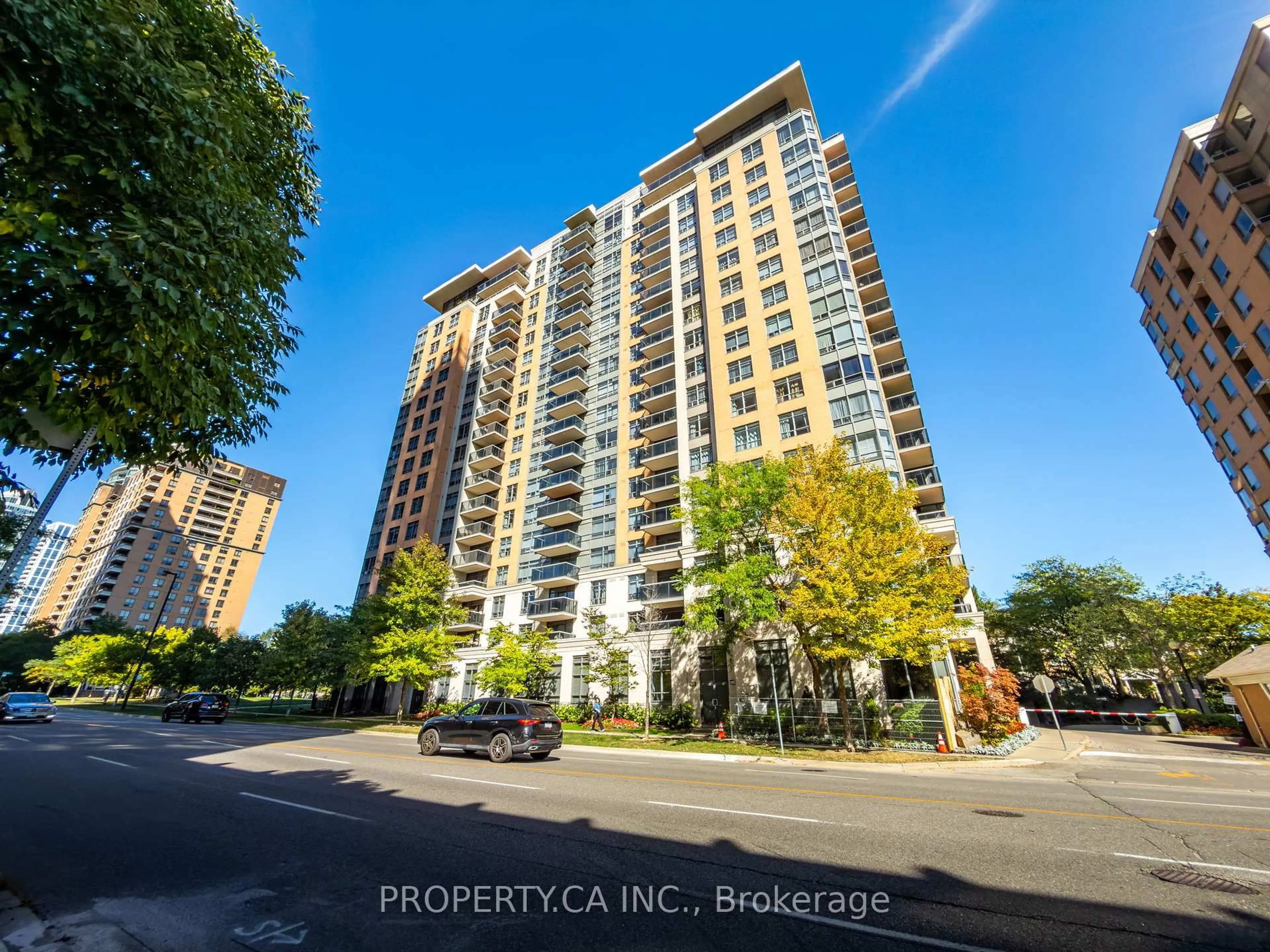A pic from outside/outdoor area/front of a property/back of a property/a pic from drone, unknown for 880 Grandview Way #1605, Toronto Ontario M2N 7B2
