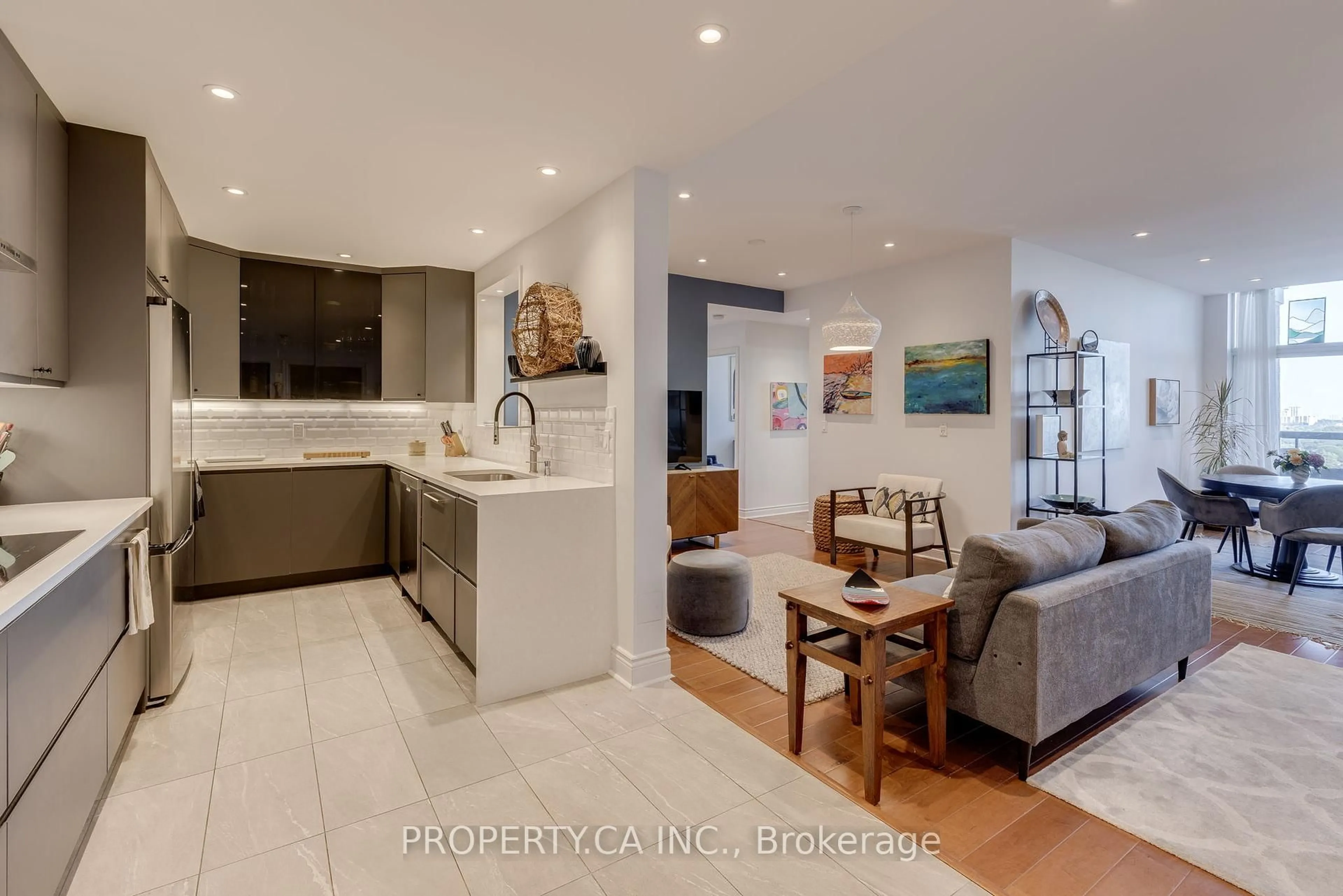Open concept kitchen, ceramic/tile floor for 880 Grandview Way #1605, Toronto Ontario M2N 7B2