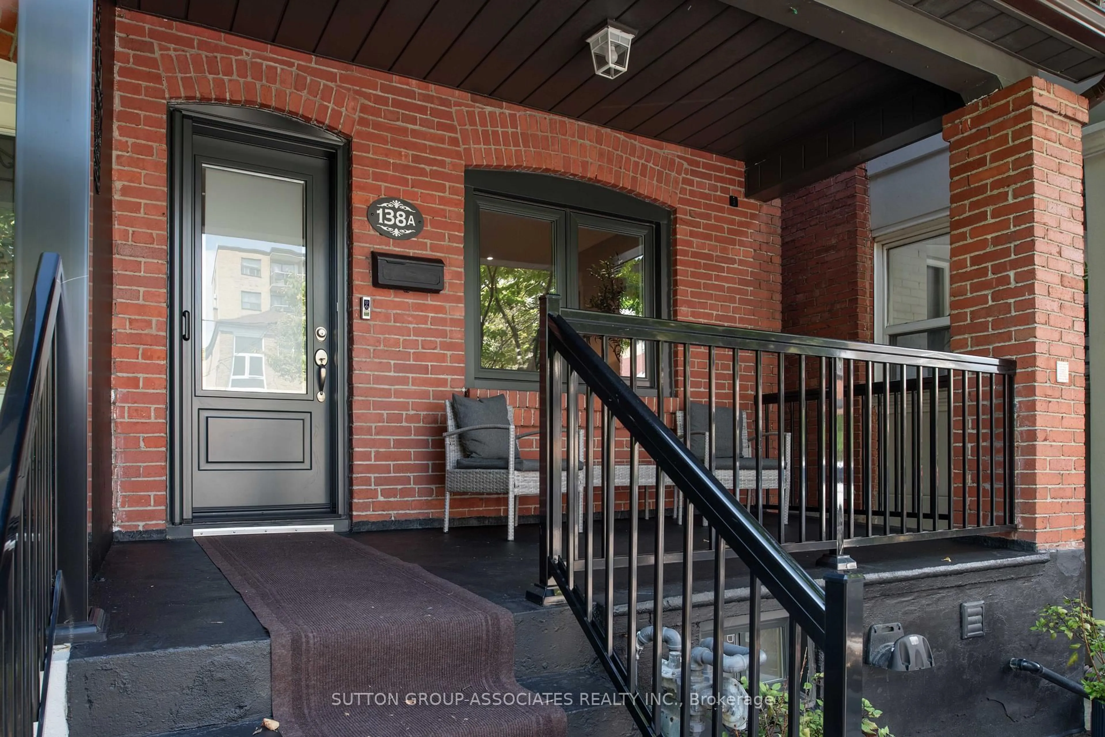 Indoor entryway for 138A Cedric Ave, Toronto Ontario M6C 3X8