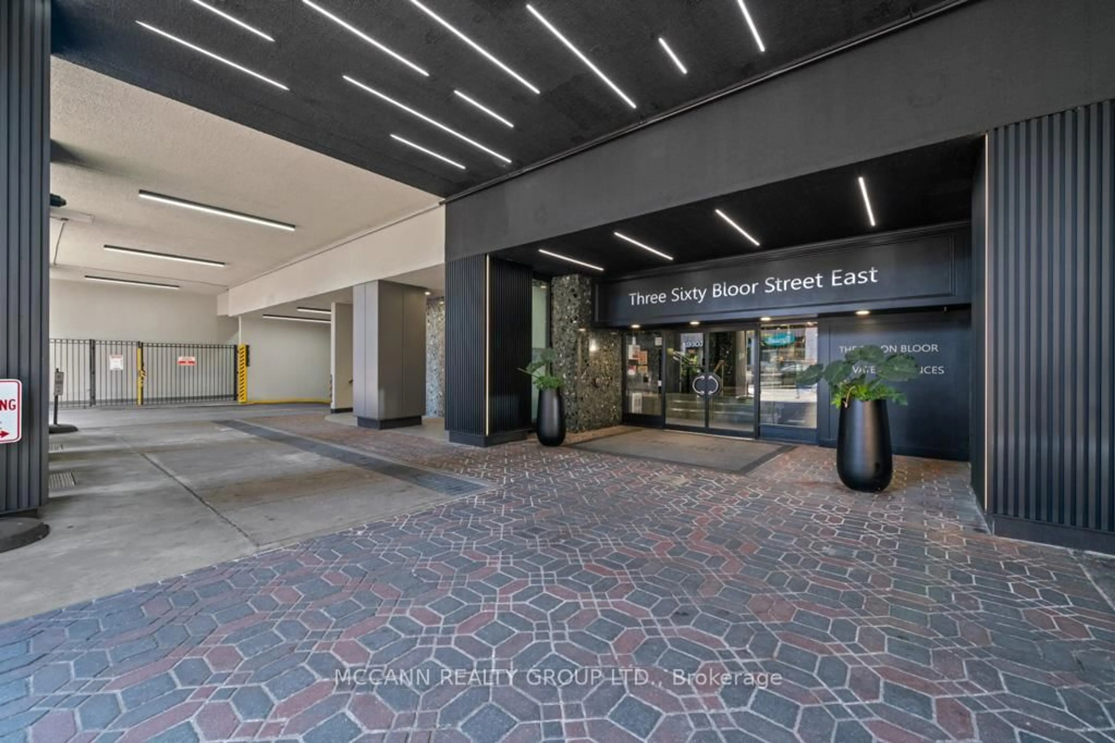 Lobby for 360 Bloor St #301, Toronto Ontario M4W 3M3