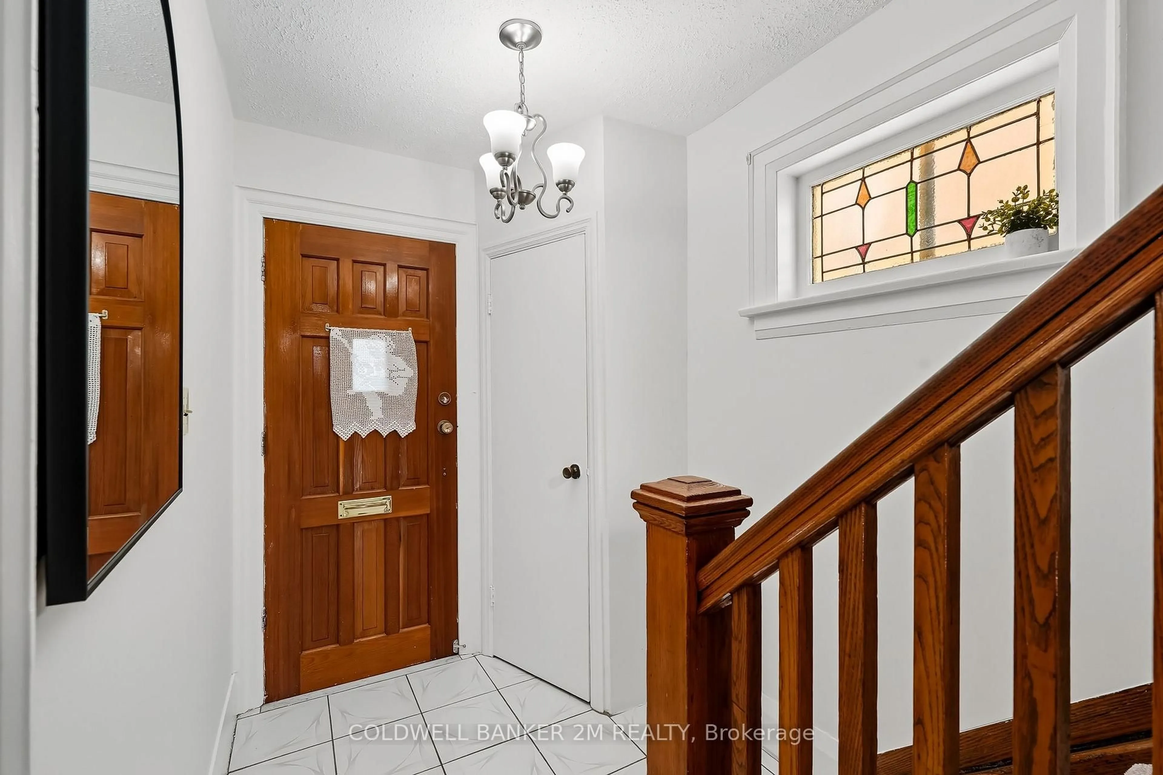 Indoor entryway for 20 Coates Ave, Toronto Ontario M6C 1K7