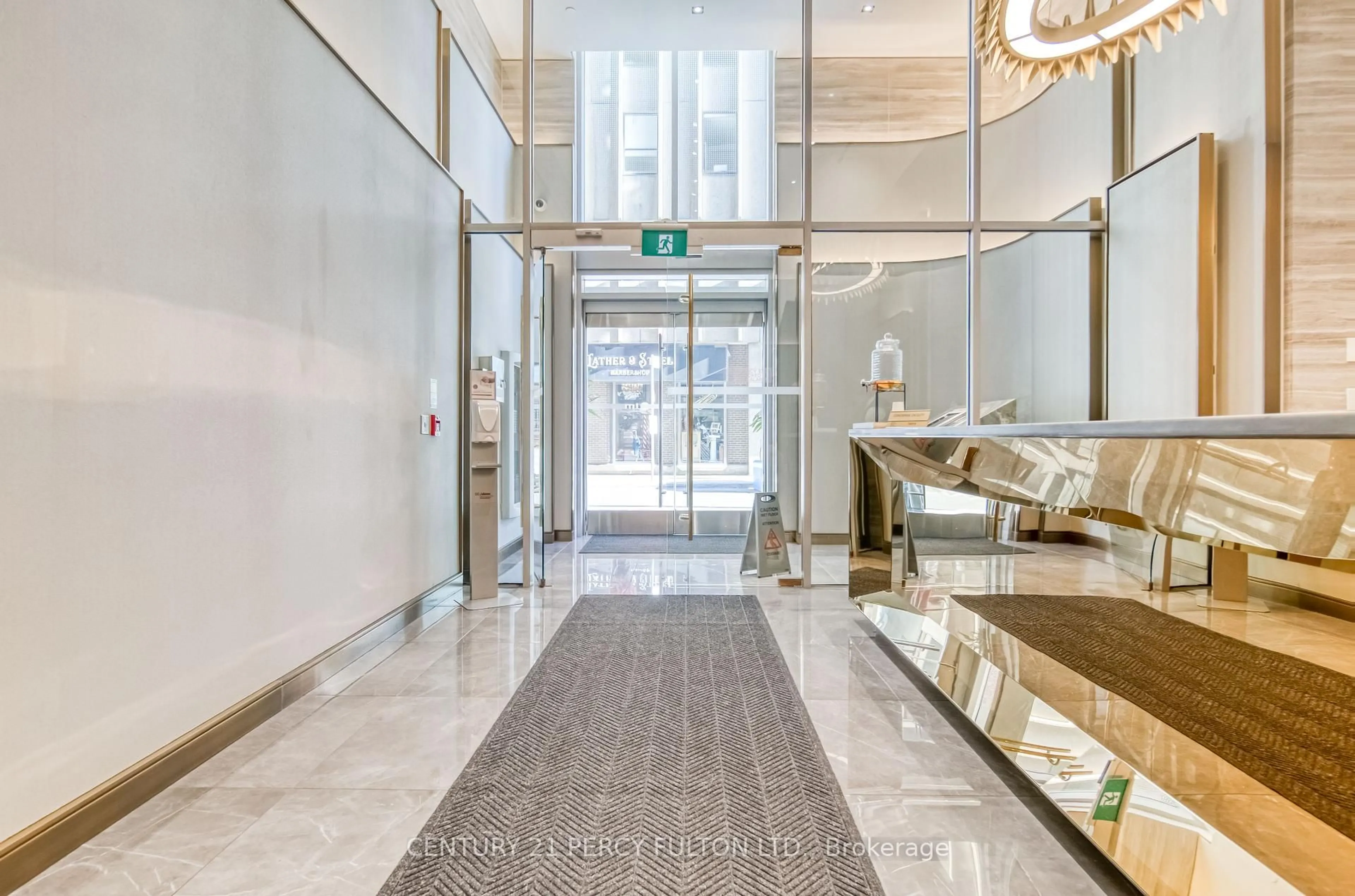 Indoor foyer for 88 Cumberland St #904, Toronto Ontario M5R 1B9