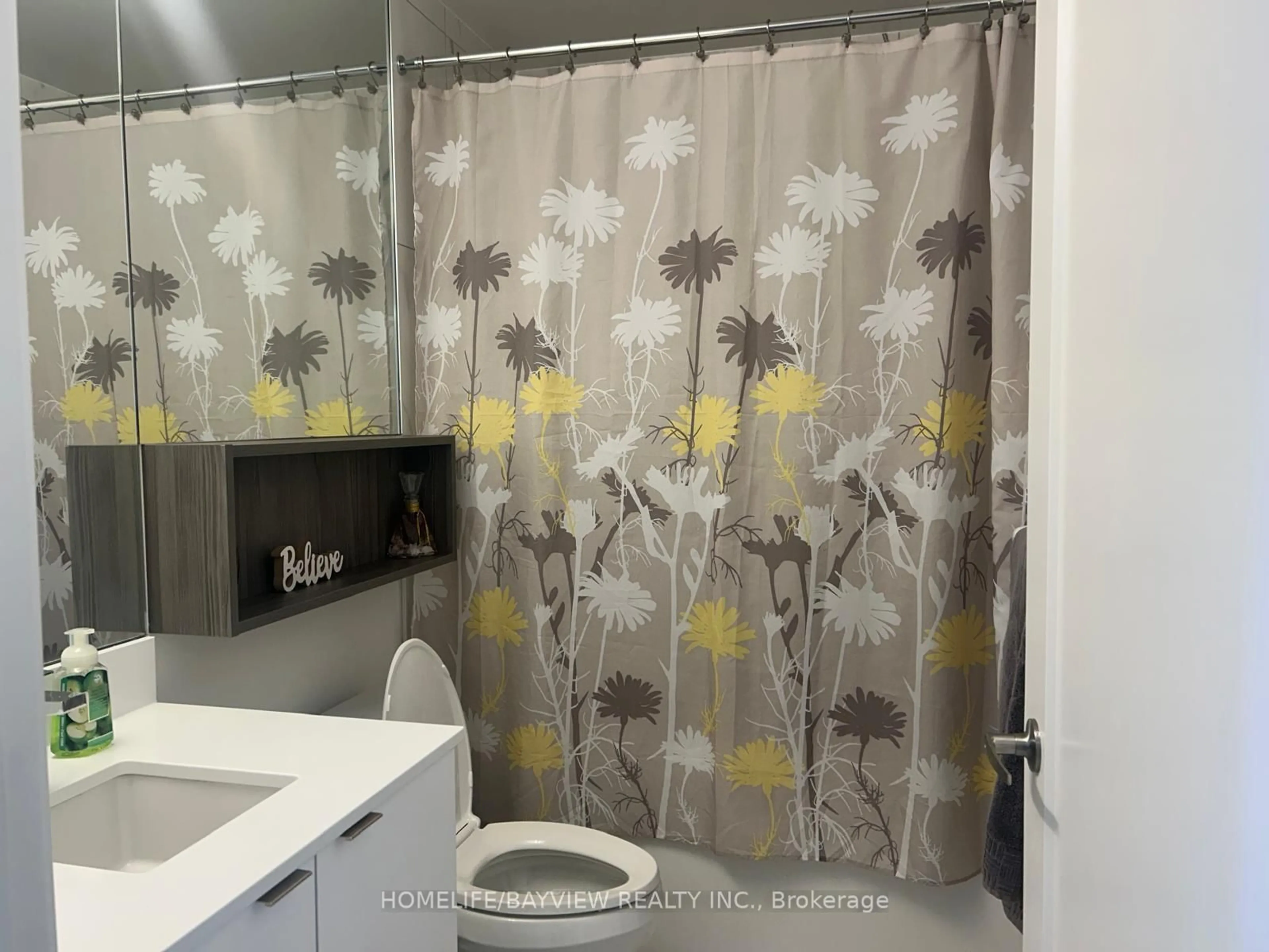 Standard bathroom, unknown for 135 Lower Sherbourne St #868, Toronto Ontario M5A 1Y4