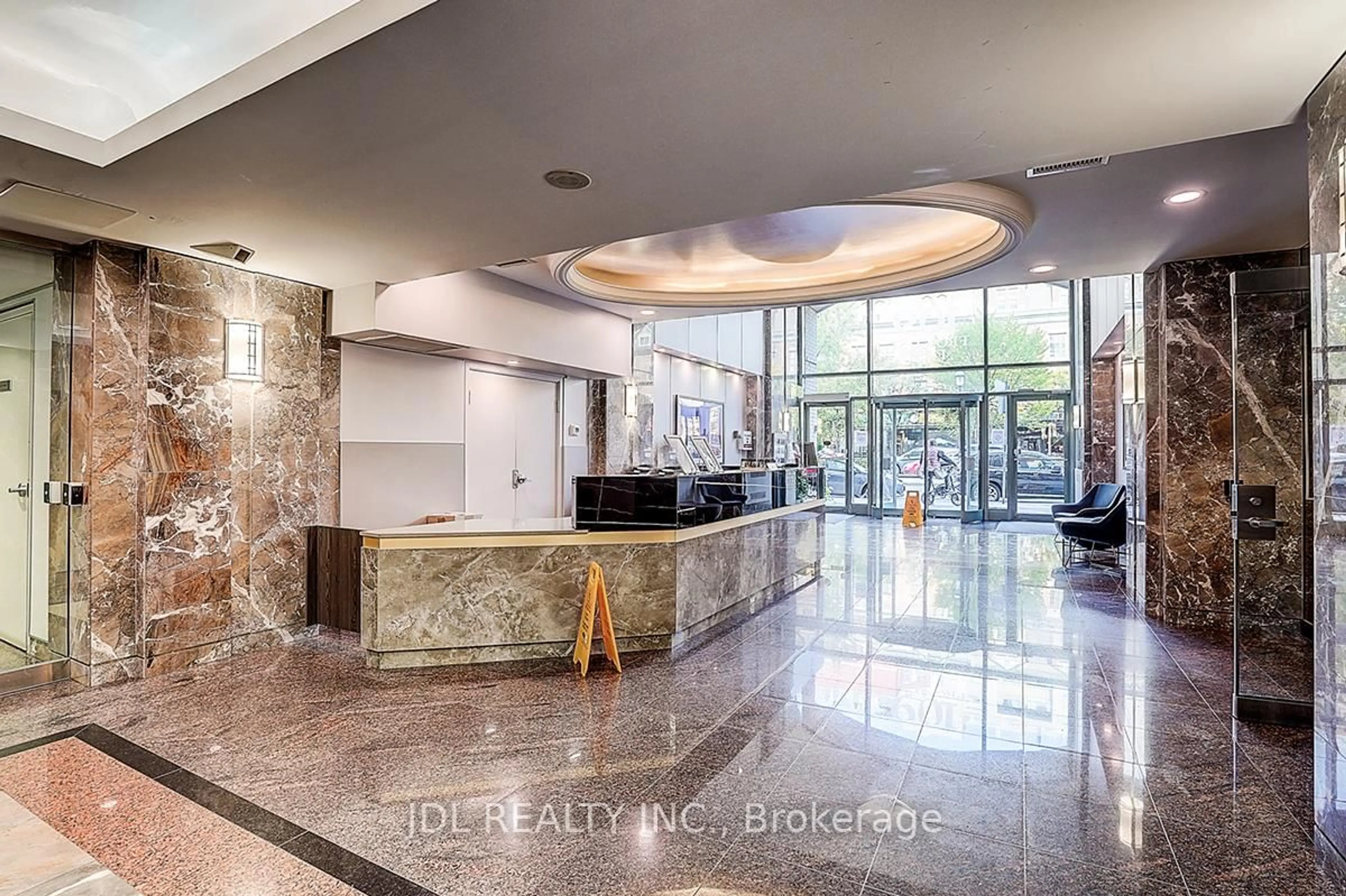 Lobby for 109 Front St #823, Toronto Ontario M5A 4P7