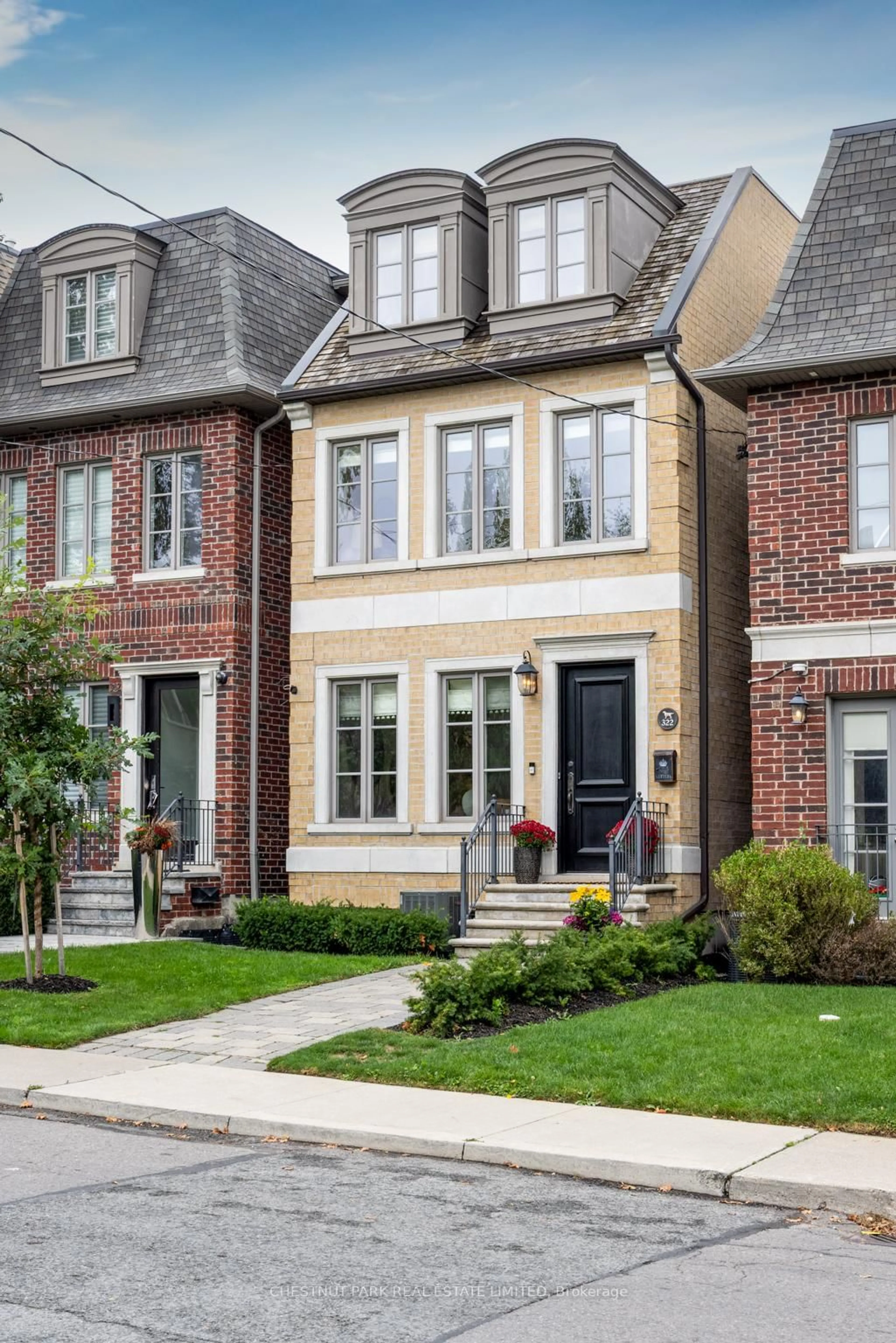 Home with brick exterior material, street for 322 Woburn Ave, Toronto Ontario M5M 1L2