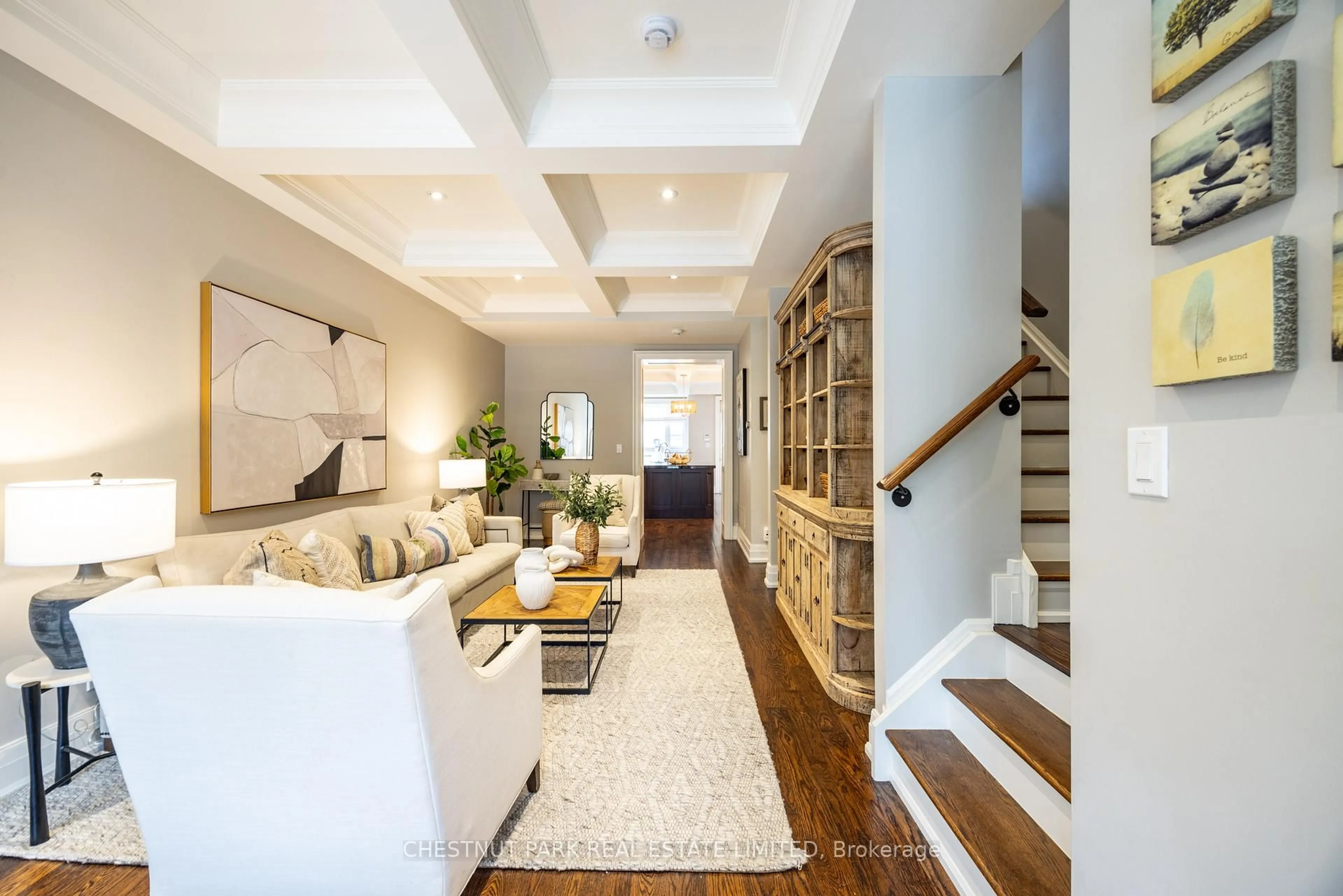 Unknown for 322 Woburn Ave, Toronto Ontario M5M 1L2