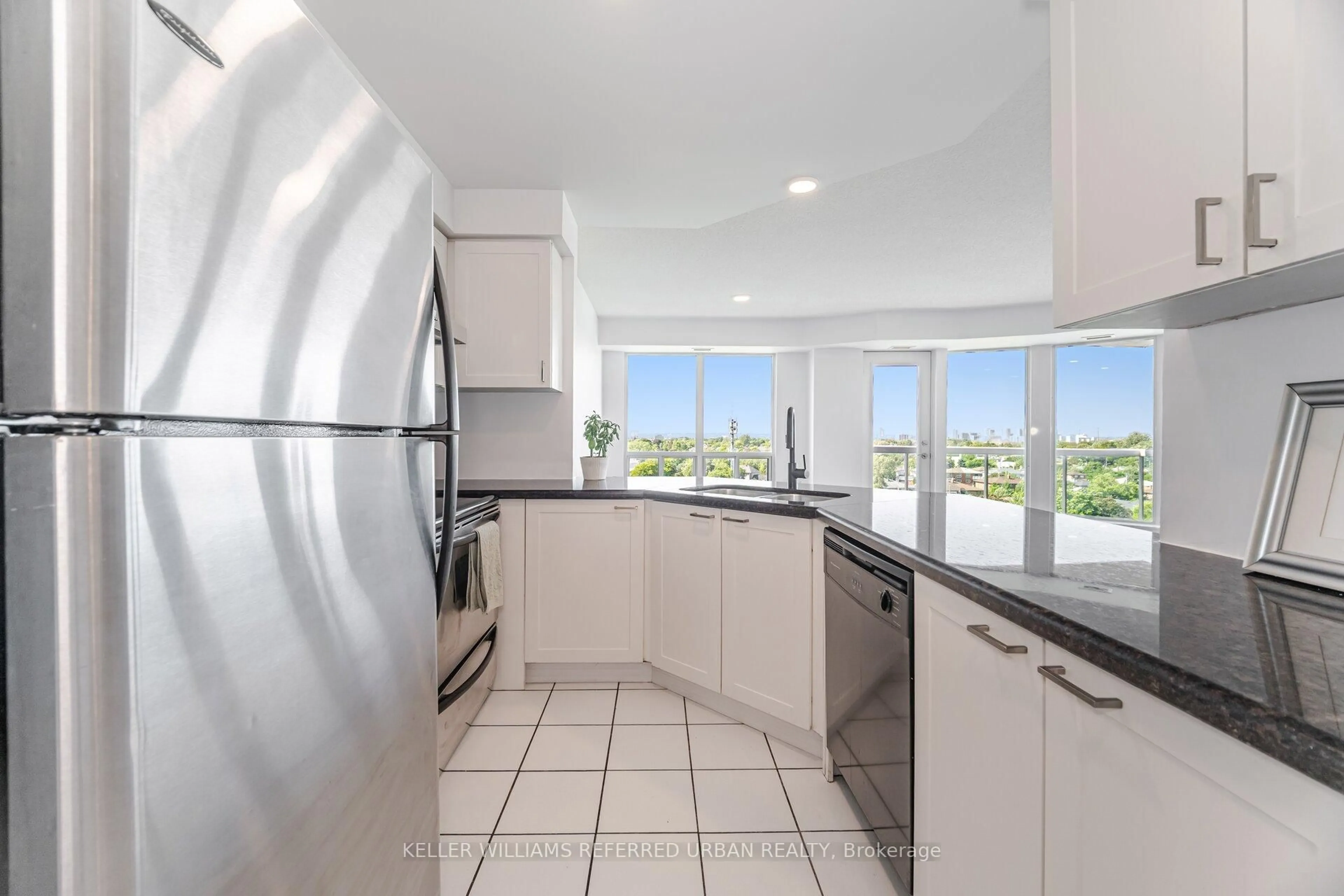 Standard kitchen, ceramic/tile floor for 1030 Sheppard Ave #803, Toronto Ontario M3H 2T6
