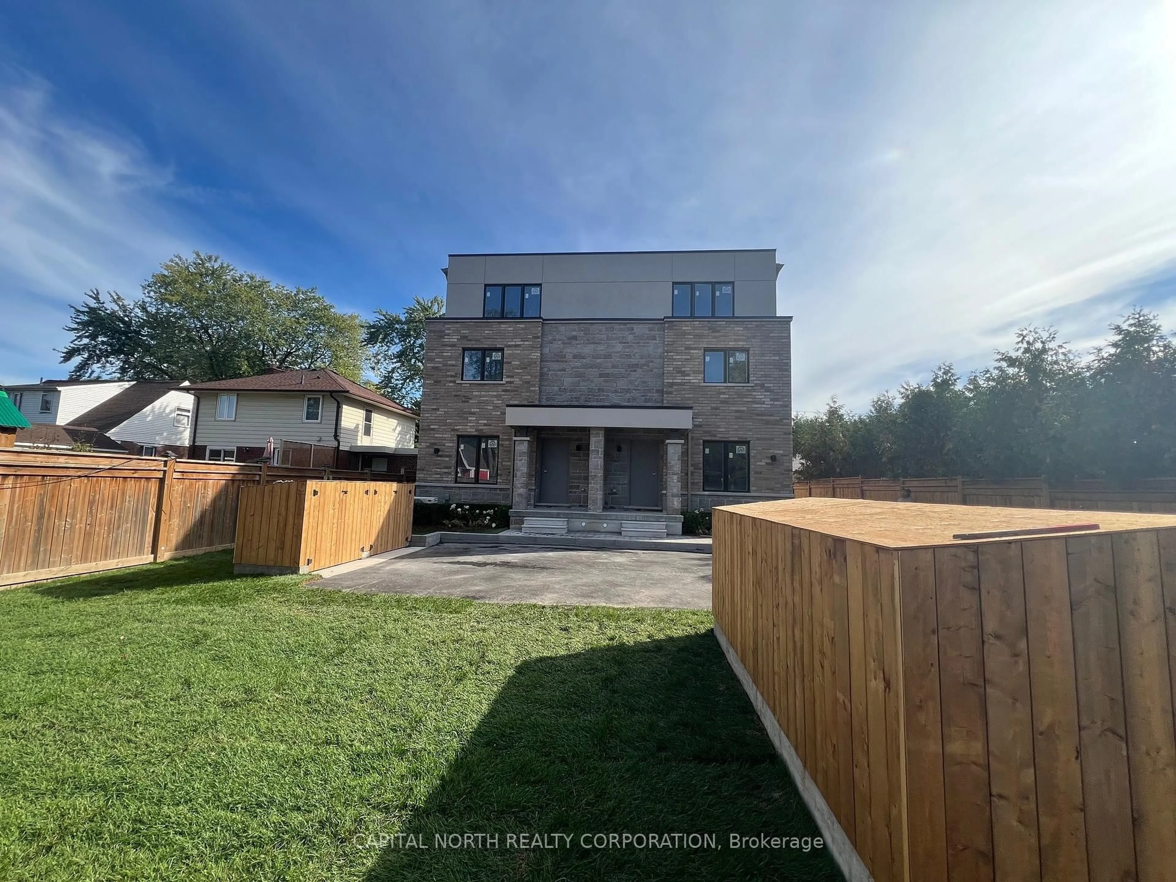 A pic from outside/outdoor area/front of a property/back of a property/a pic from drone, unknown for 46 Touraine Ave, Toronto Ontario M3H 1R3