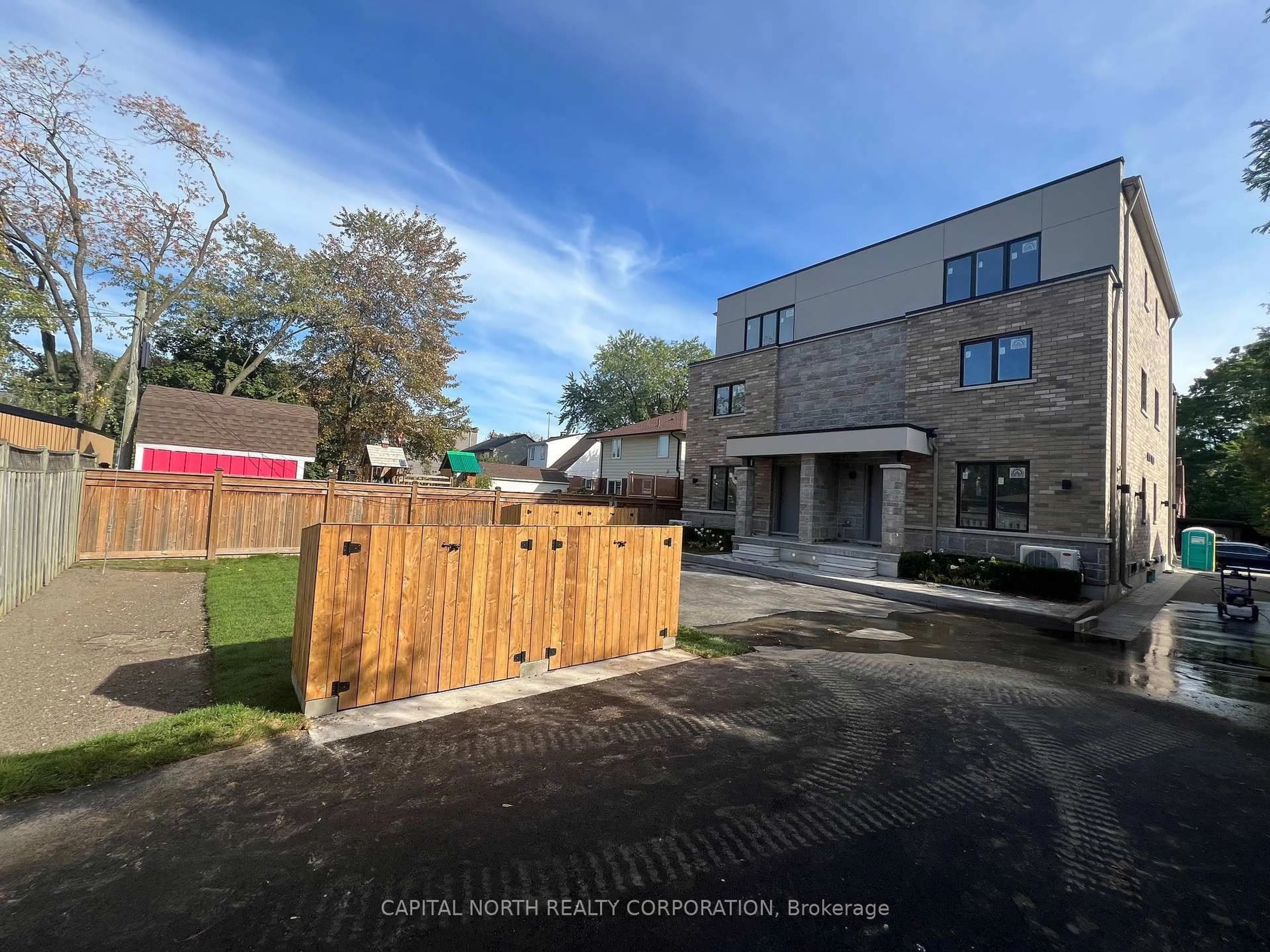 A pic from outside/outdoor area/front of a property/back of a property/a pic from drone, unknown for 54 Touraine Ave, Toronto Ontario M3H 1R3