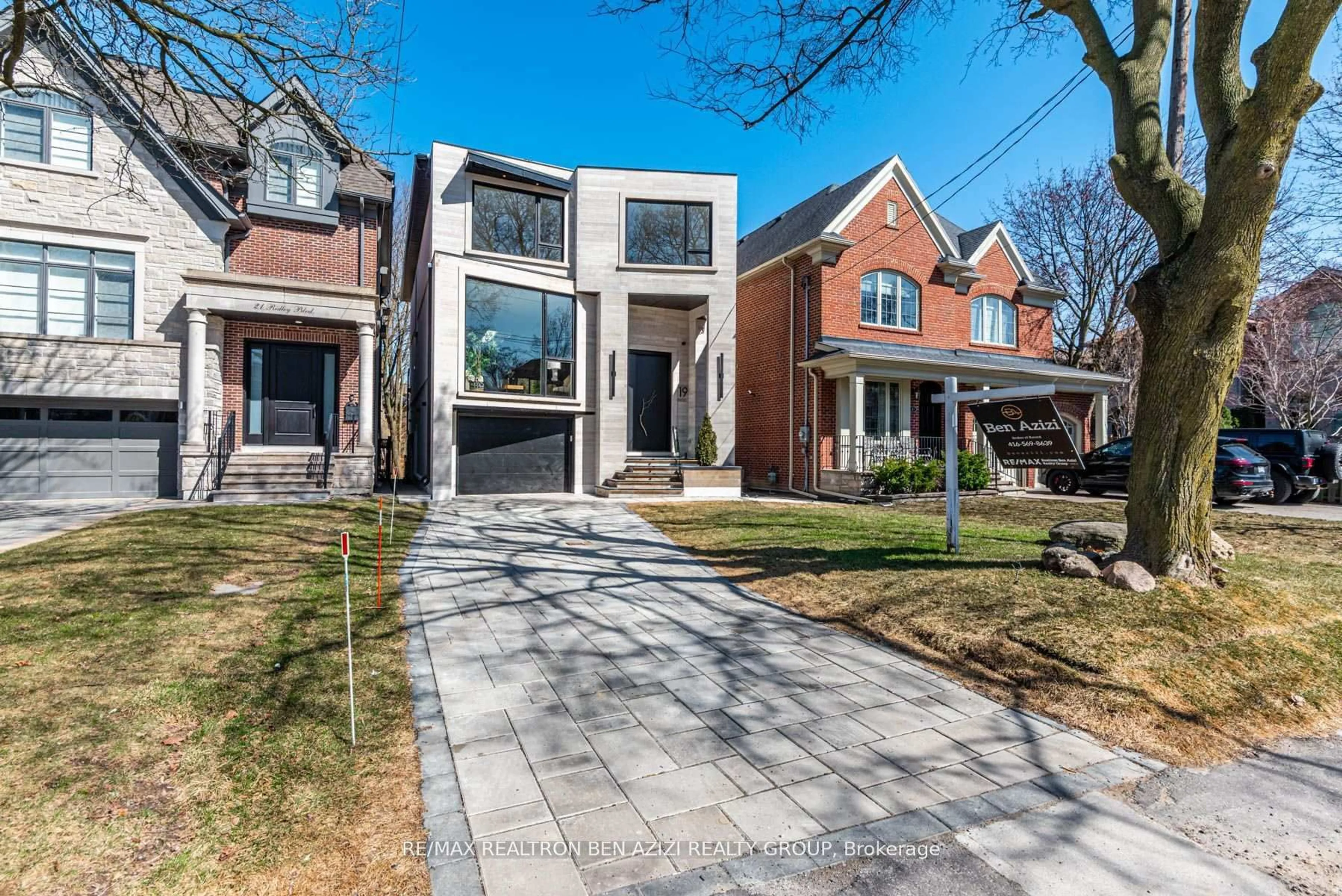 Home with brick exterior material, street for 19 Ridley Blvd, Toronto Ontario M5M 3L1