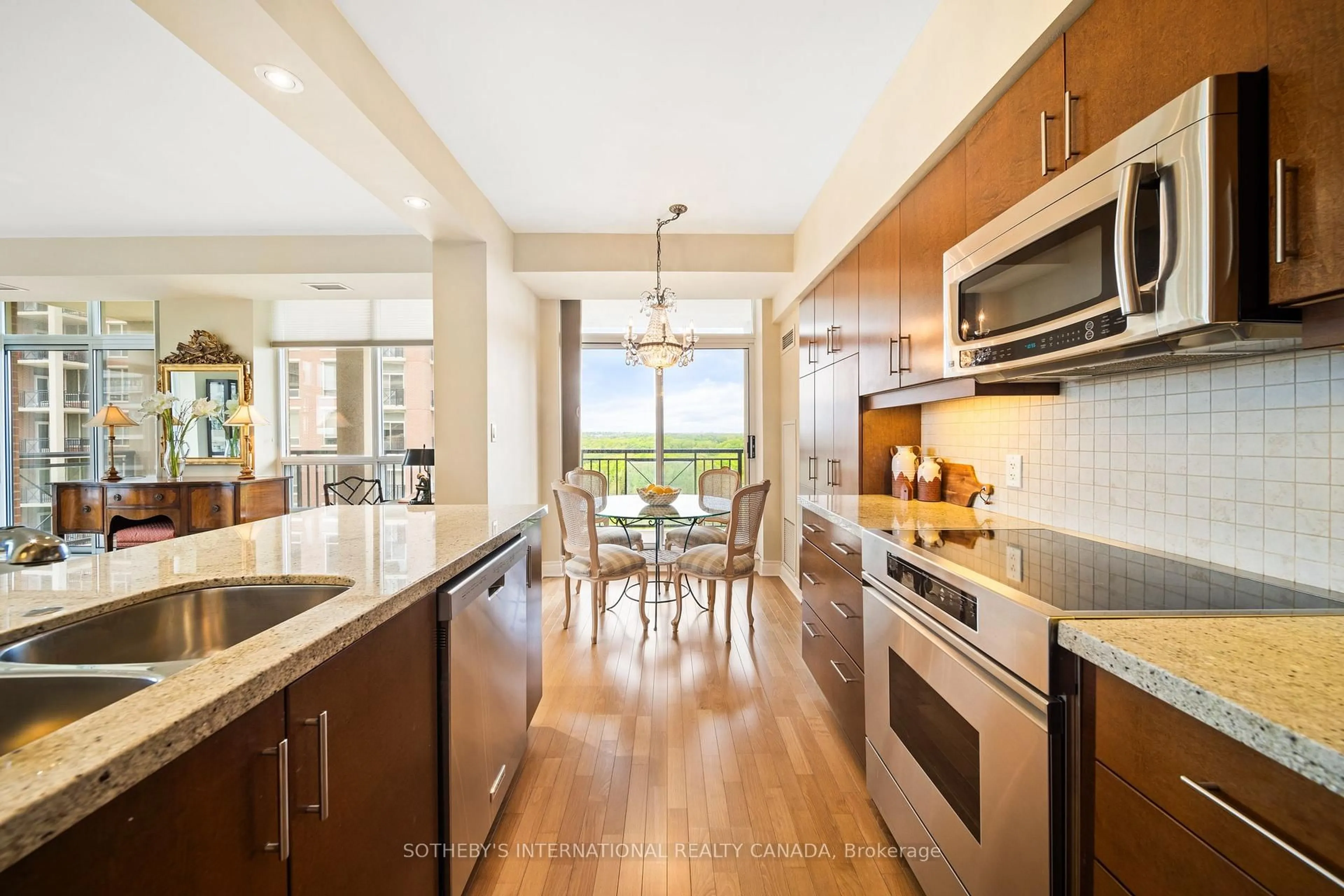 Open concept kitchen, ceramic/tile floor for 1105 Leslie St #903, Toronto Ontario M3C 4G9