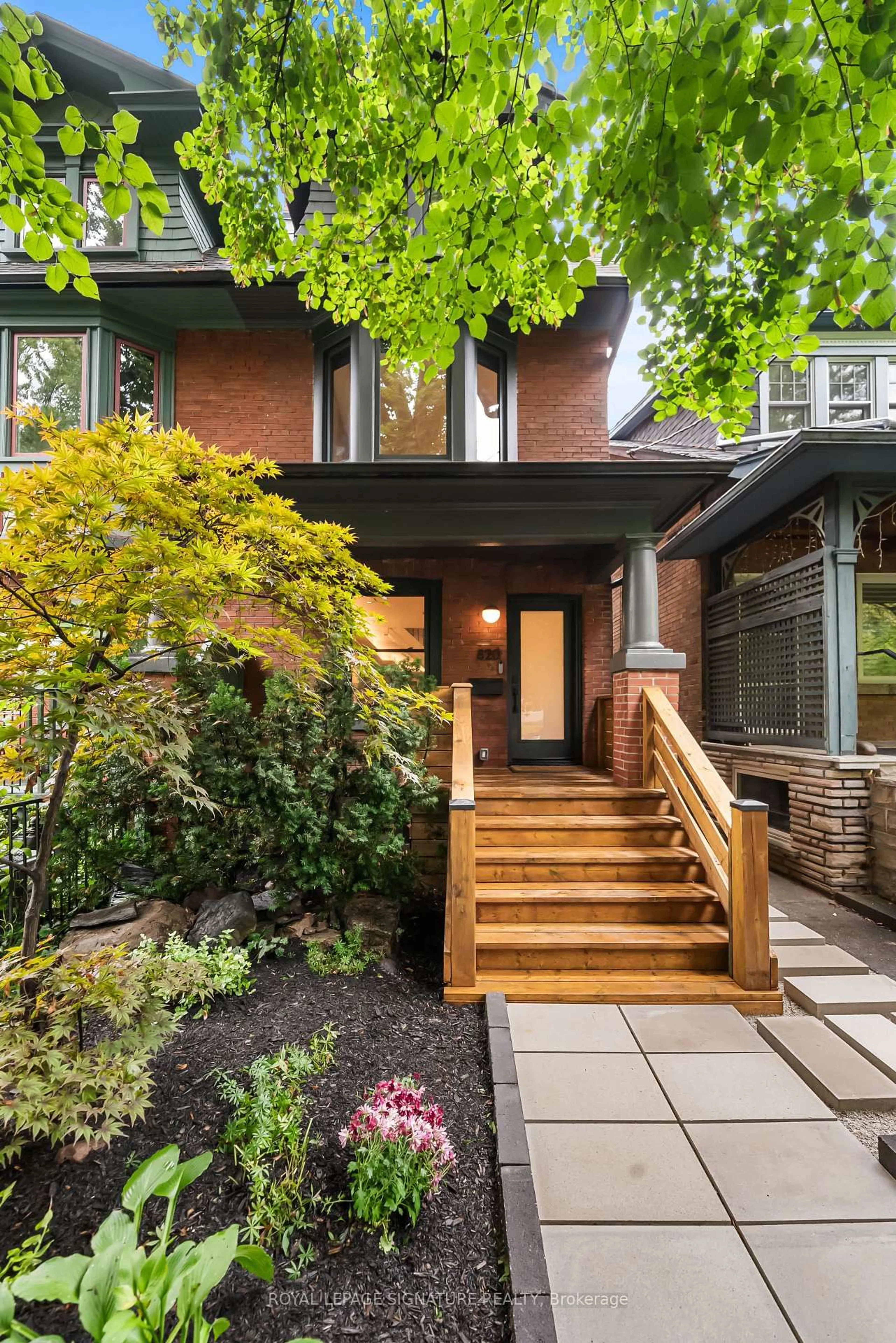Home with brick exterior material, street for 820 Palmerston Ave, Toronto Ontario M6G 2R9