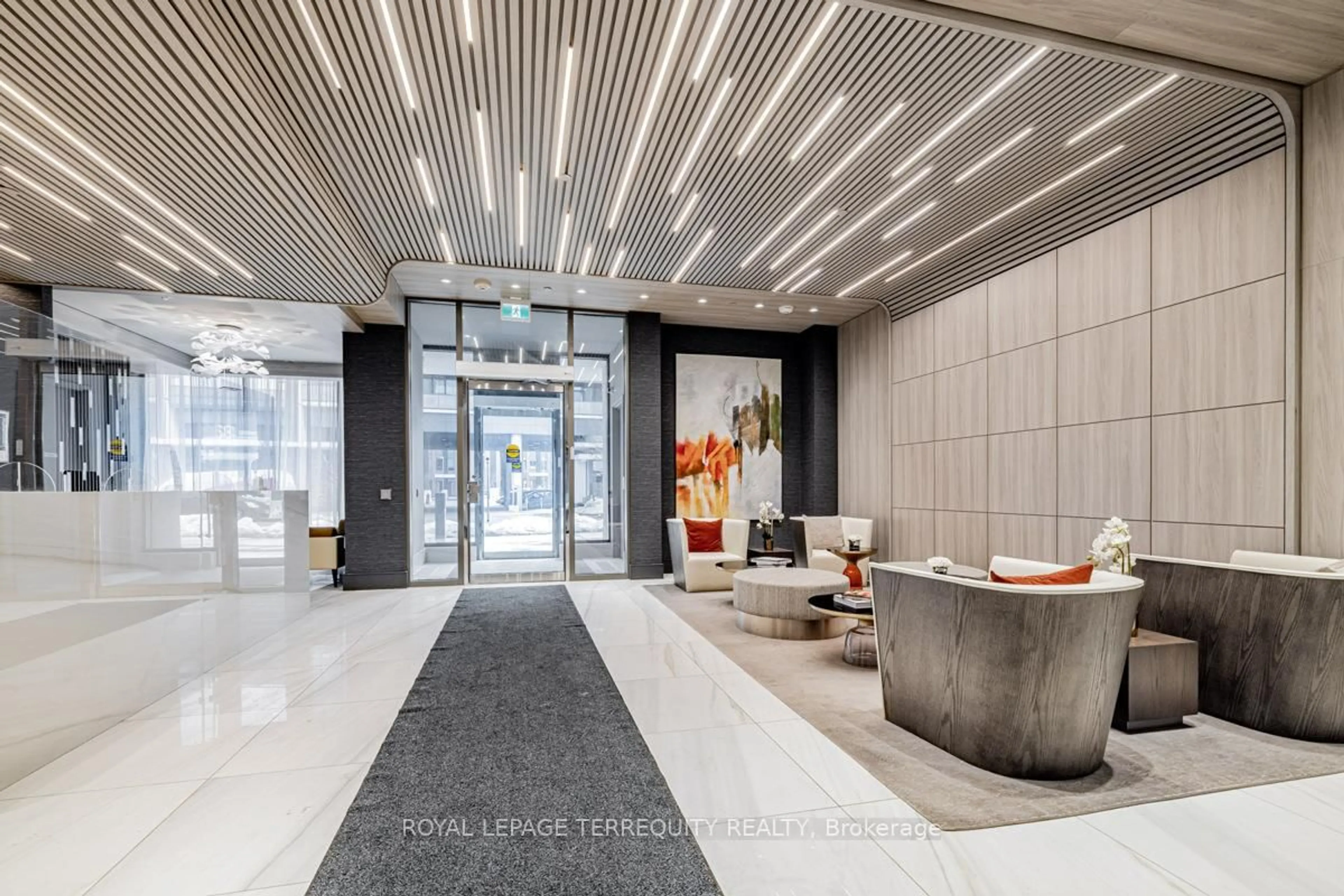 Lobby for 75 Canterbury Pl #PH506, Toronto Ontario M2N 0L2