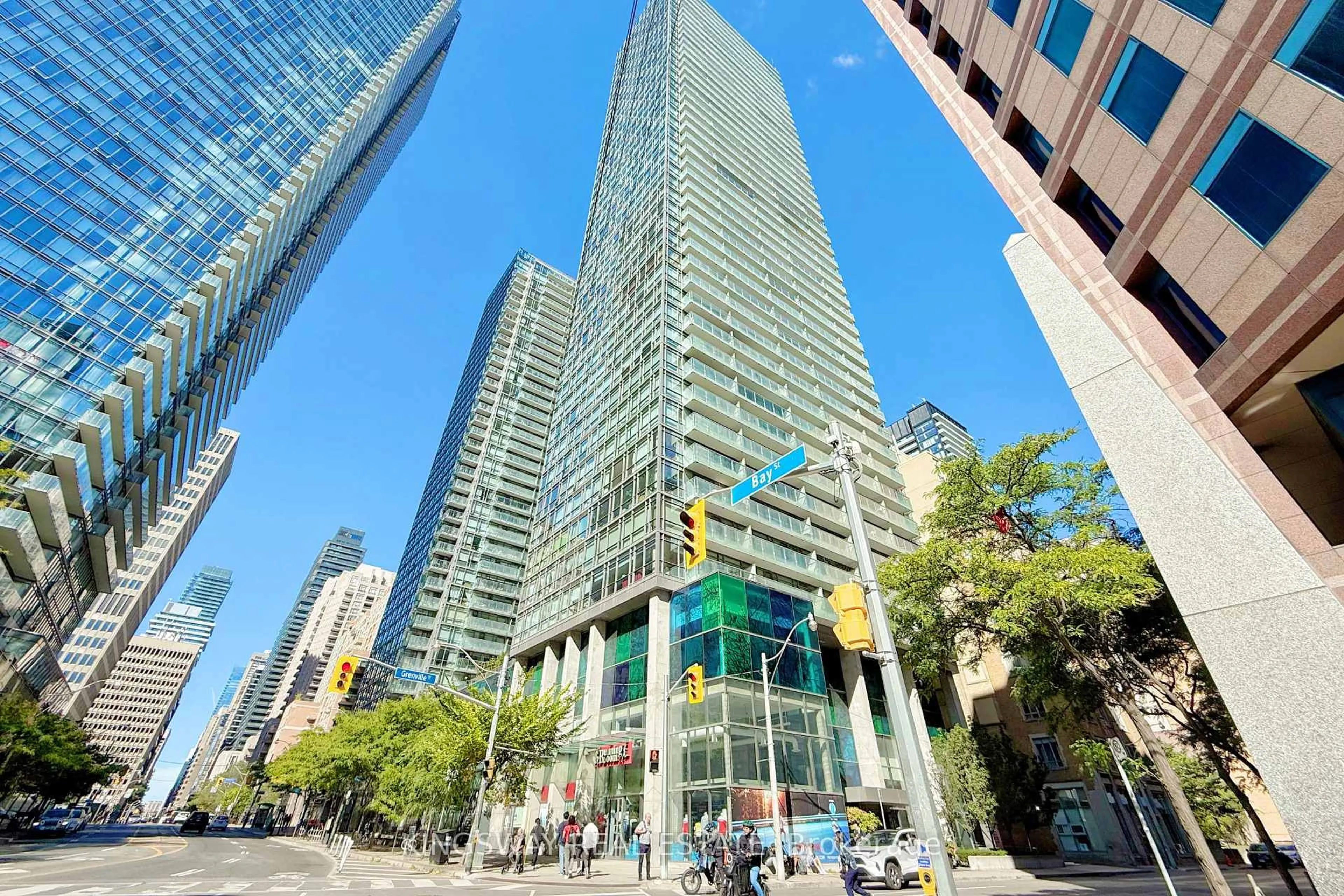 Unknown for 38 Grenville St #2706, Toronto Ontario M4Y 1A5