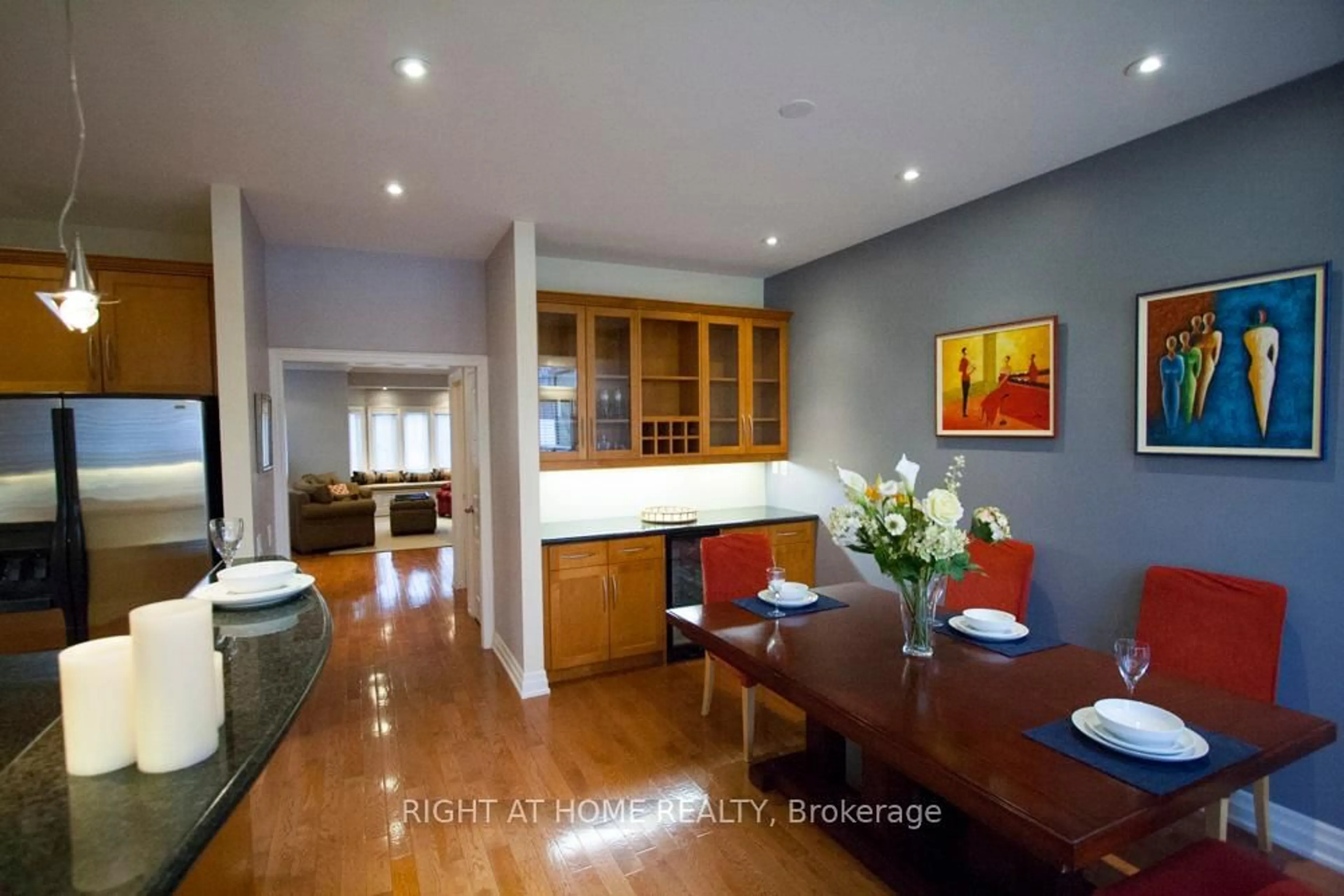 Dining room, unknown for 497 Broadway Ave, Toronto Ontario M4G 2R7