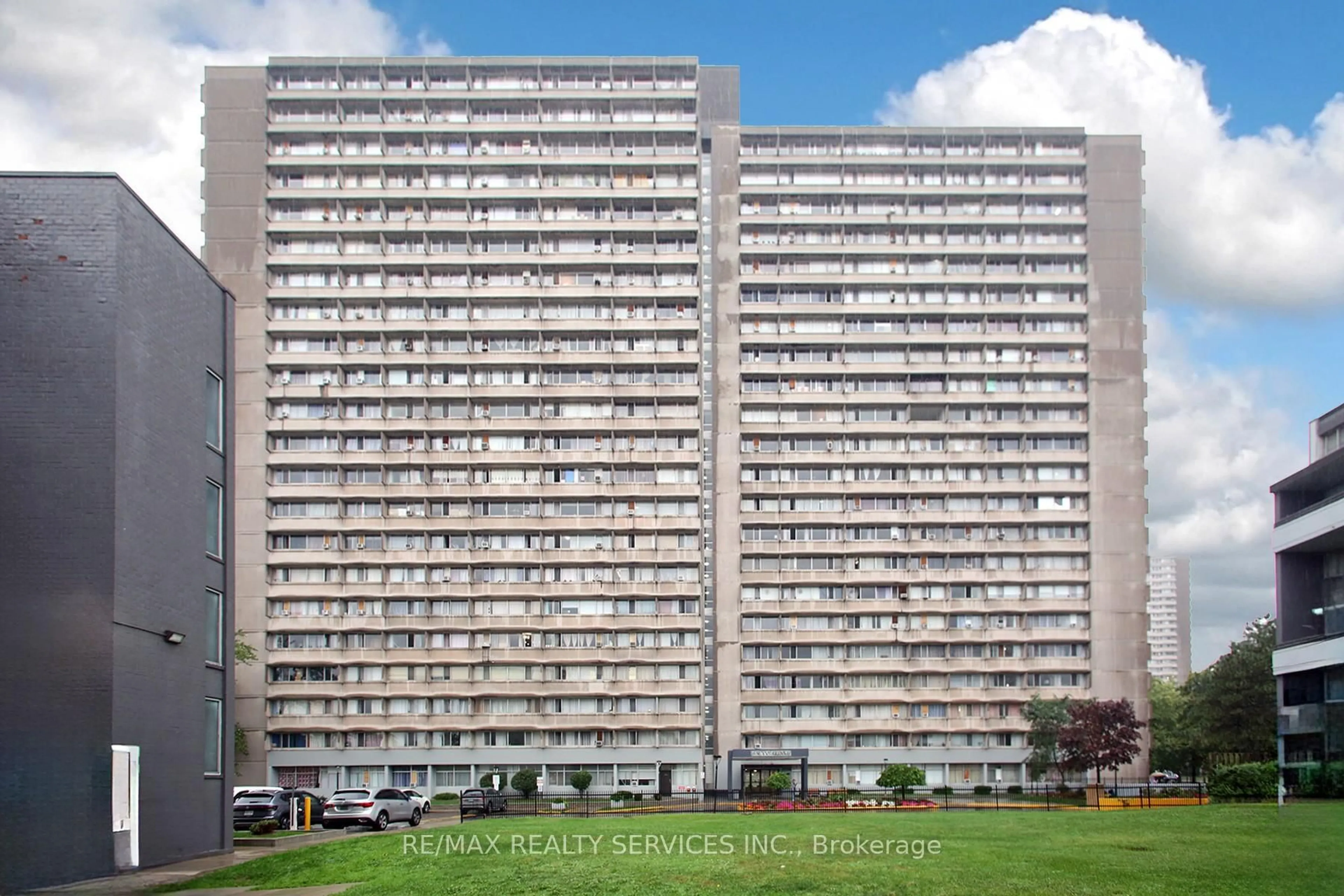 Unknown for 10 Sunny Glen Way #2007, Toronto Ontario M3C 2Z3