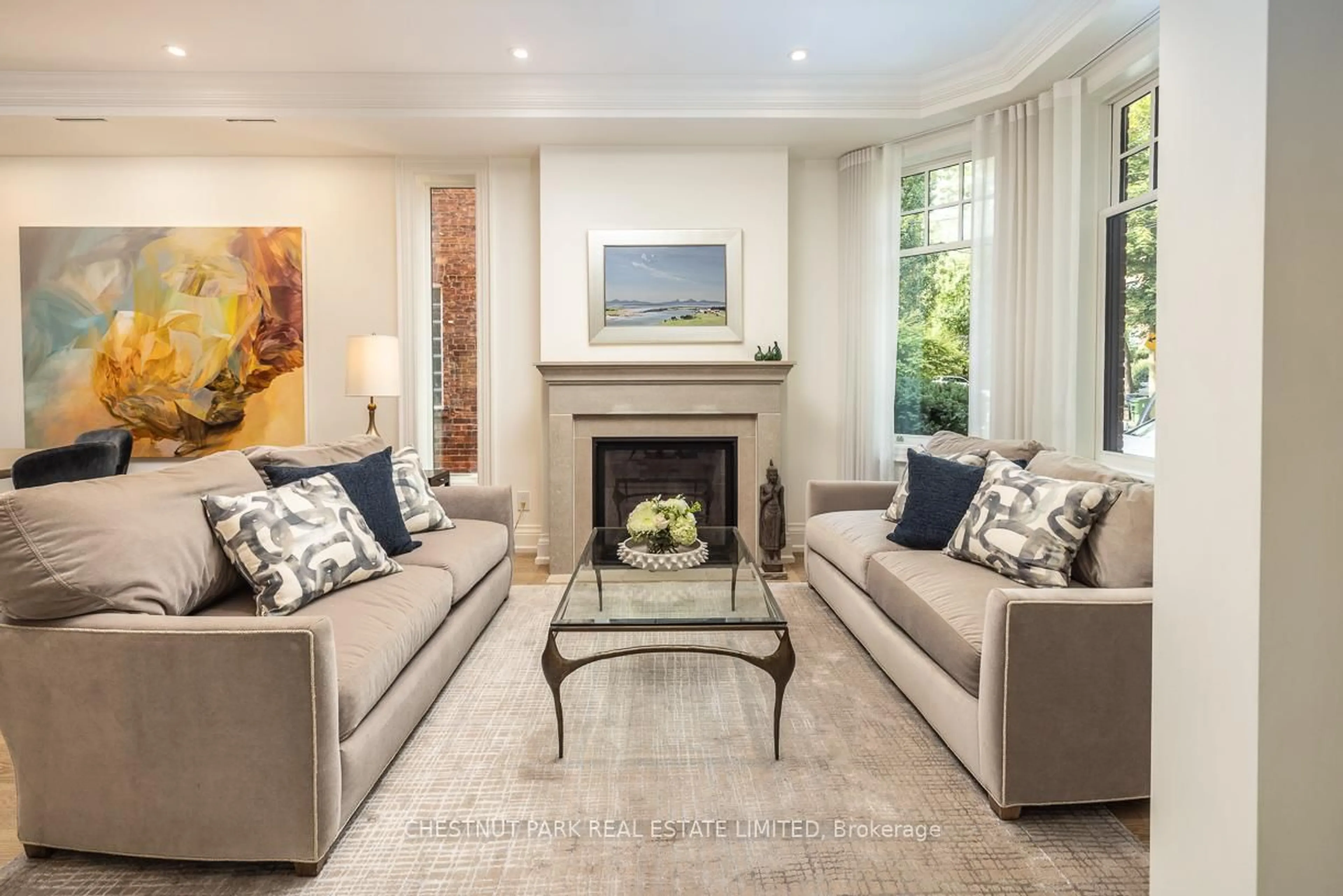 Living room with furniture, unknown for 97 Walker Ave, Toronto Ontario M4V 1G3