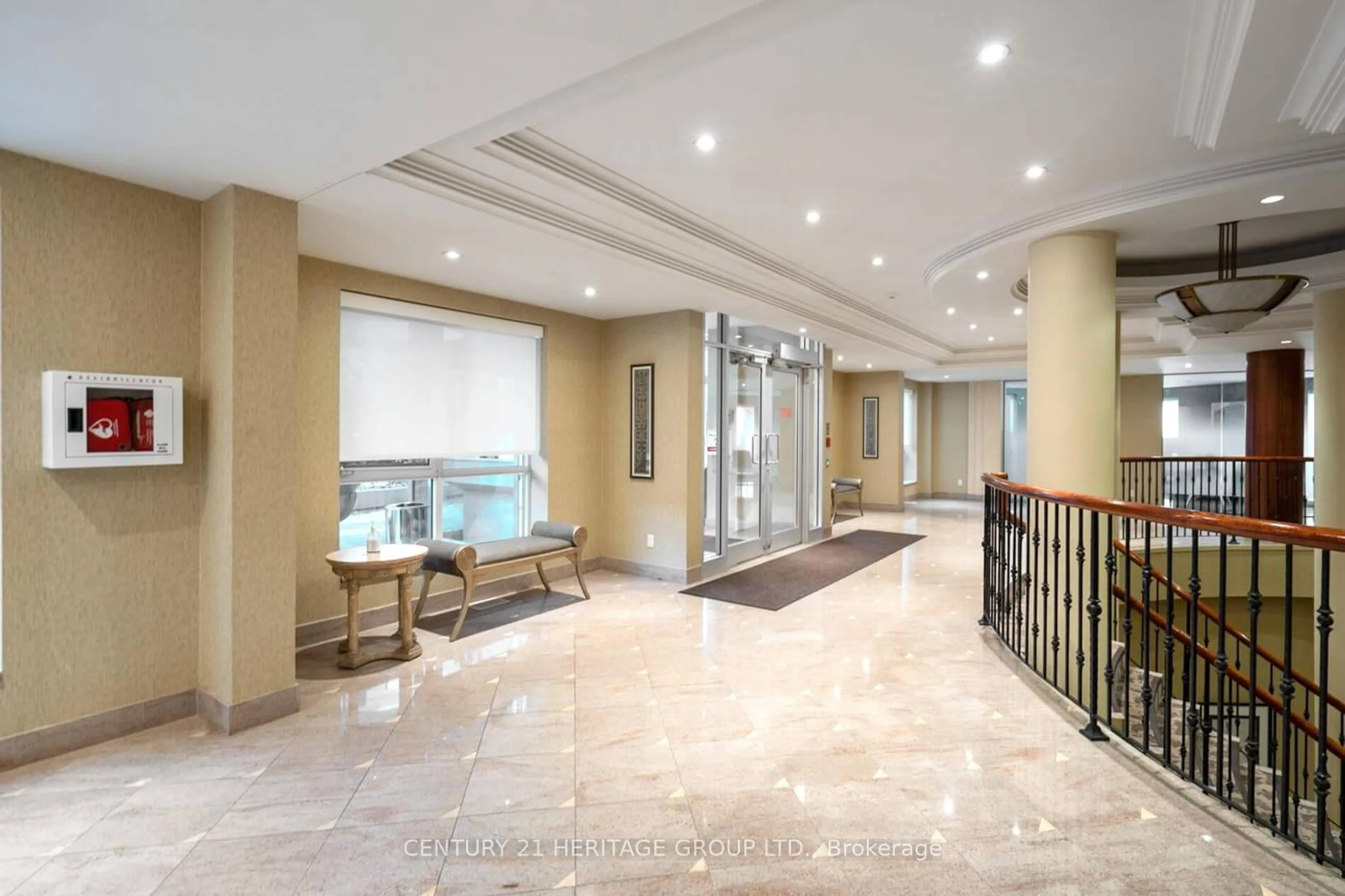 Lobby for 11 William Carson Cres #306, Toronto Ontario M2P 2G1