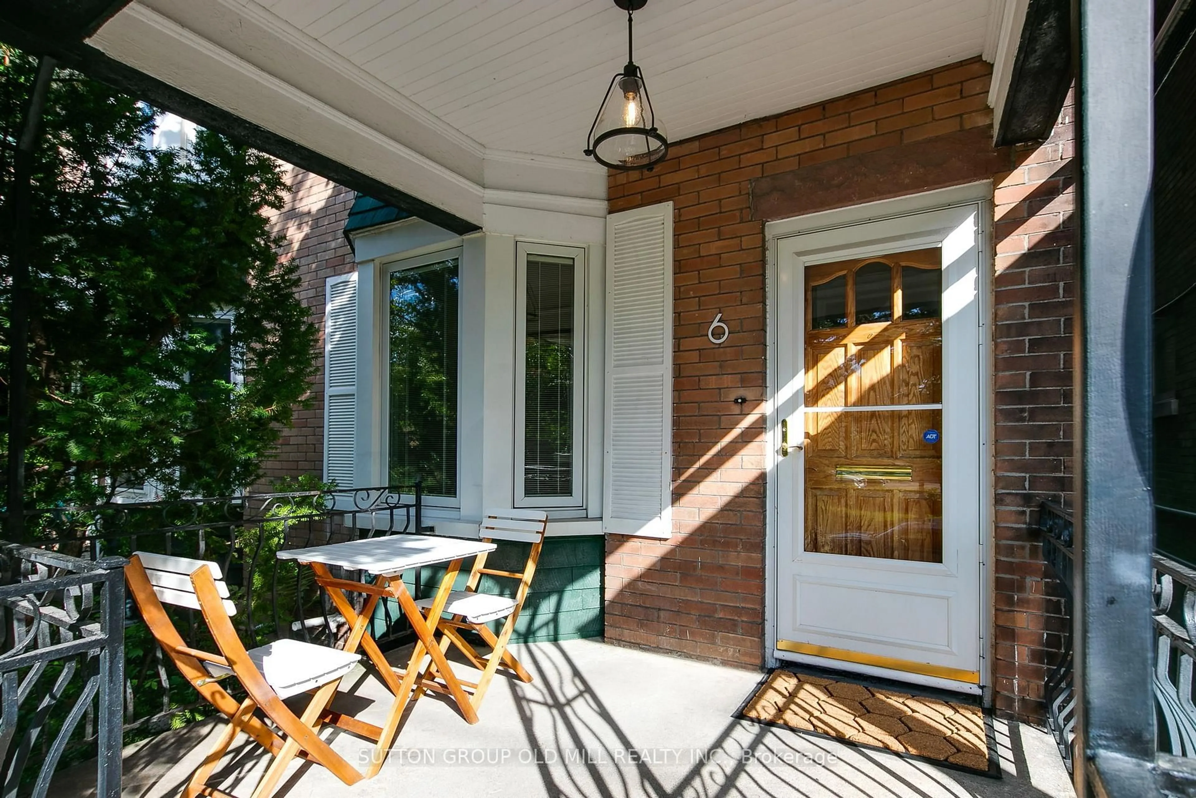 Patio, street for 6 St Annes Rd, Toronto Ontario M6J 2C1