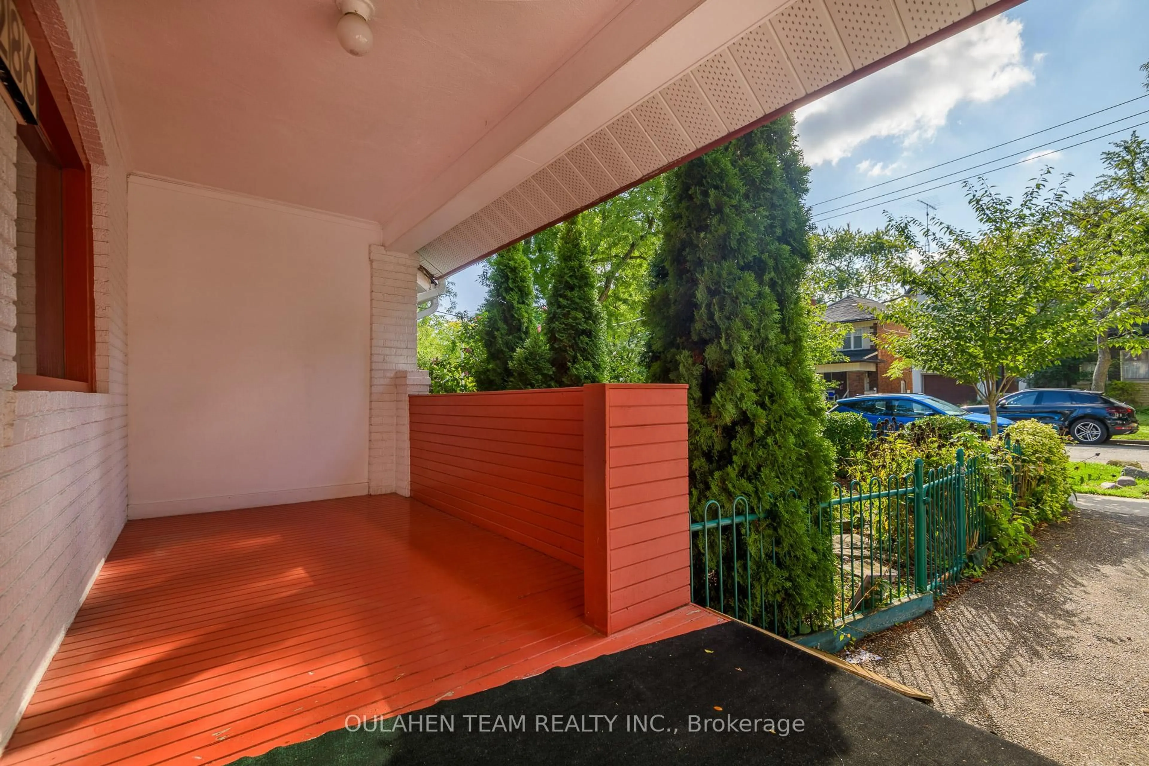 Balcony in the apartment, unknown for 286 St Clements Ave, Toronto Ontario M4R 1H5