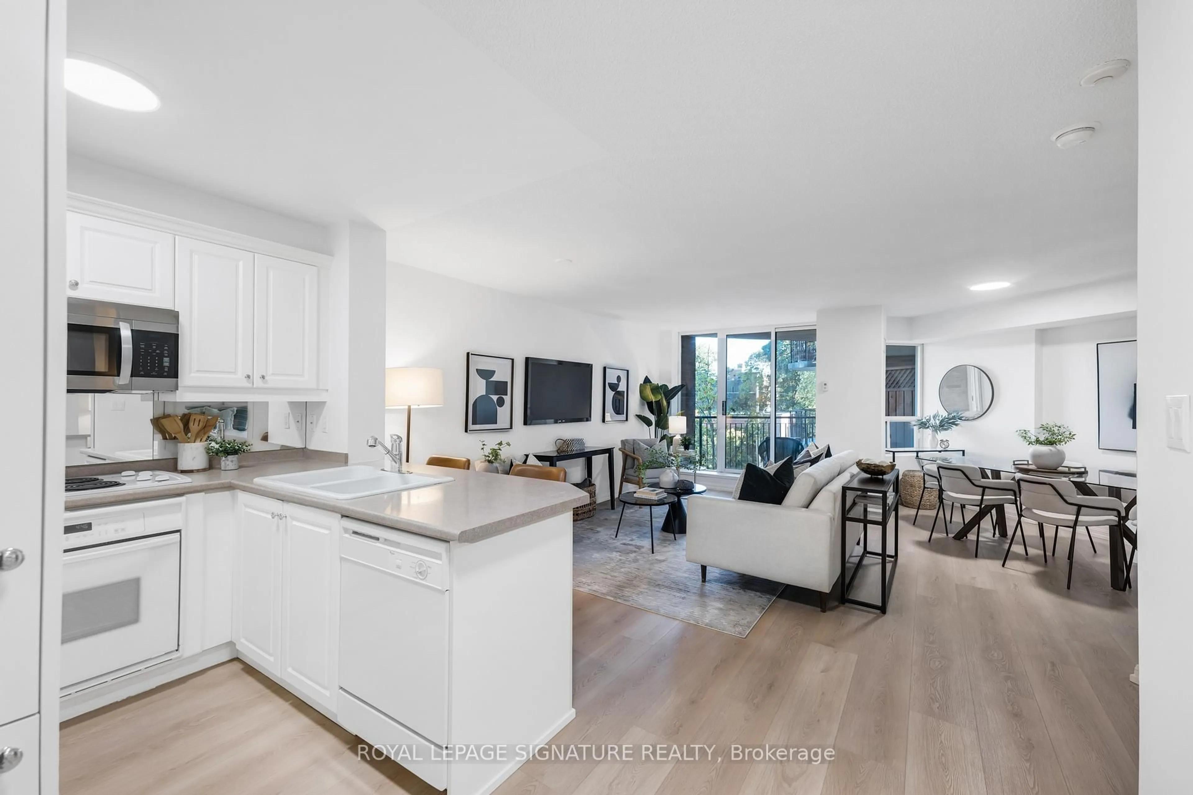 Open concept kitchen, unknown for 18 Wanless Ave #317, Toronto Ontario M4N 3R9
