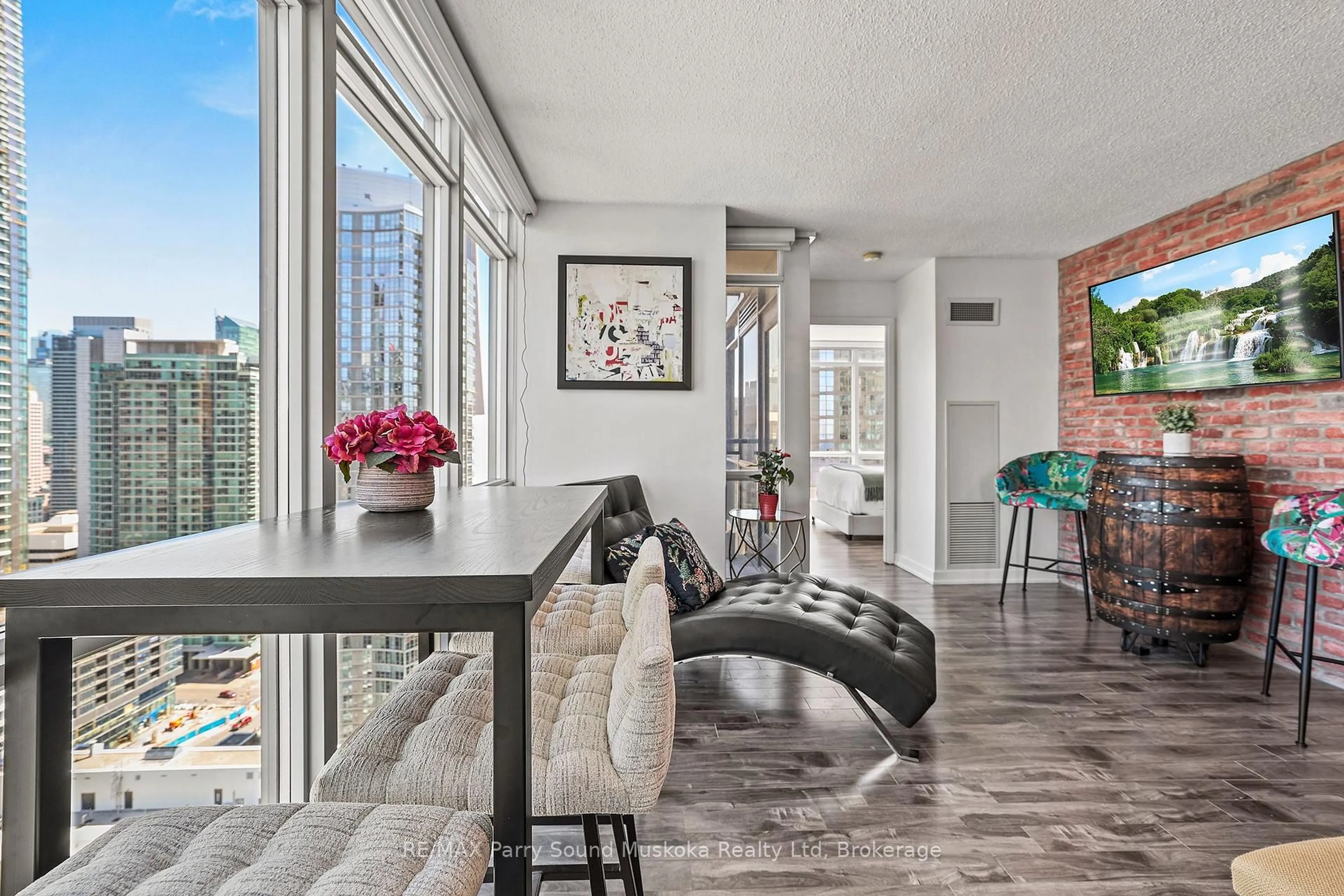 Unknown for 11 Brunel Crt, Toronto Ontario M5V 3Y3