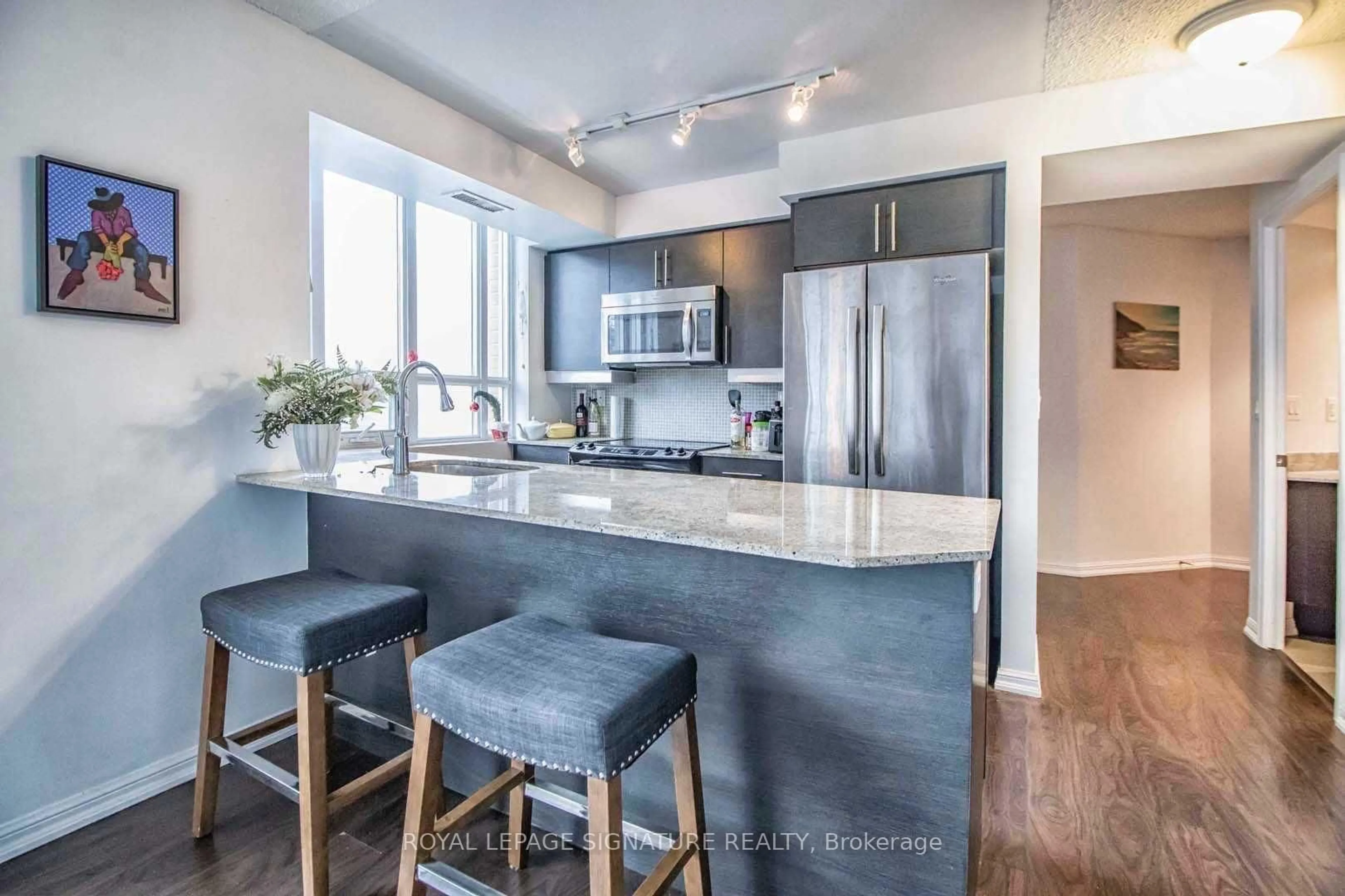 Open concept kitchen, unknown for 125 Western Battery Rd #1007, Toronto Ontario M6K 3R8