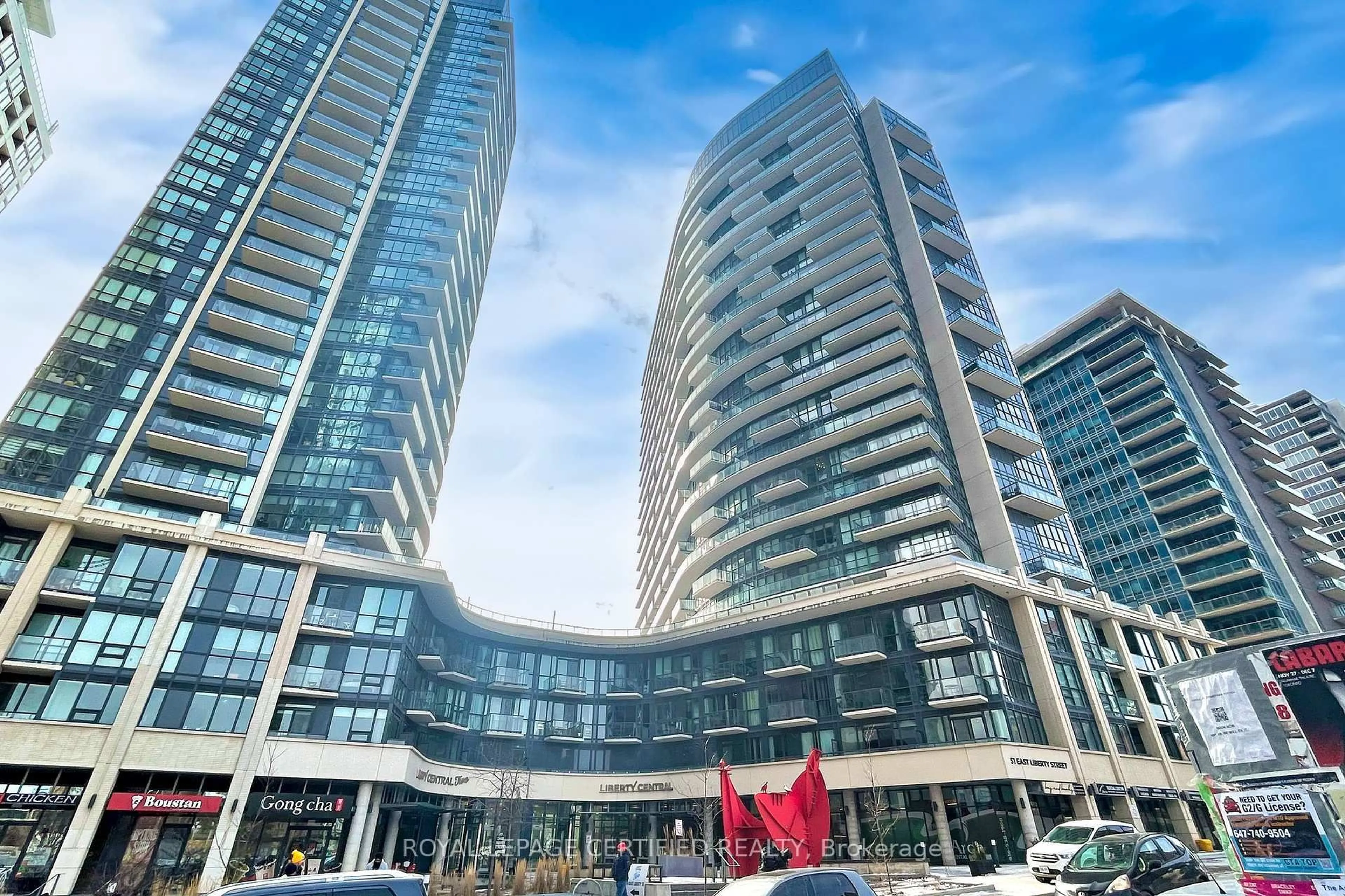 Indoor foyer for 51 East Liberty St #2003, Toronto Ontario M6K 3P8