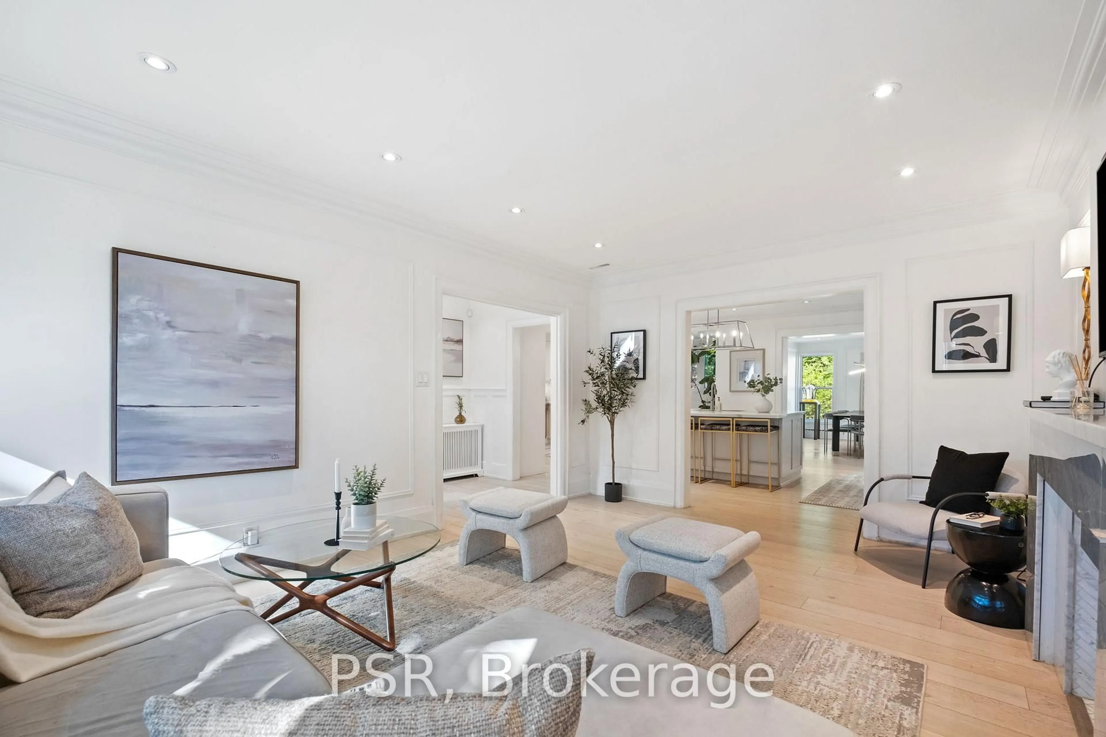 A pic of a room for 7 Glenarden Rd, Toronto Ontario M6C 3J8