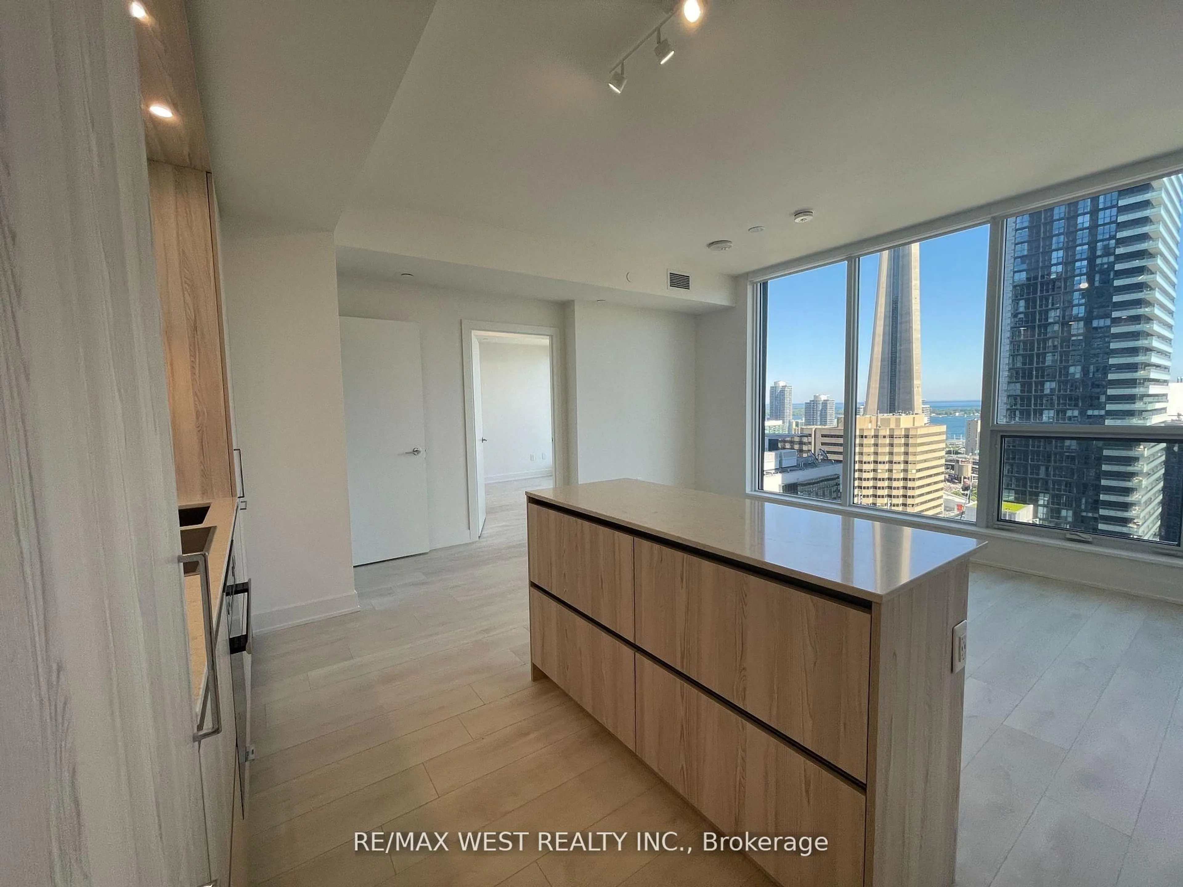 Unknown for 15 Mercer St #2101, Toronto Ontario M5V 1H2