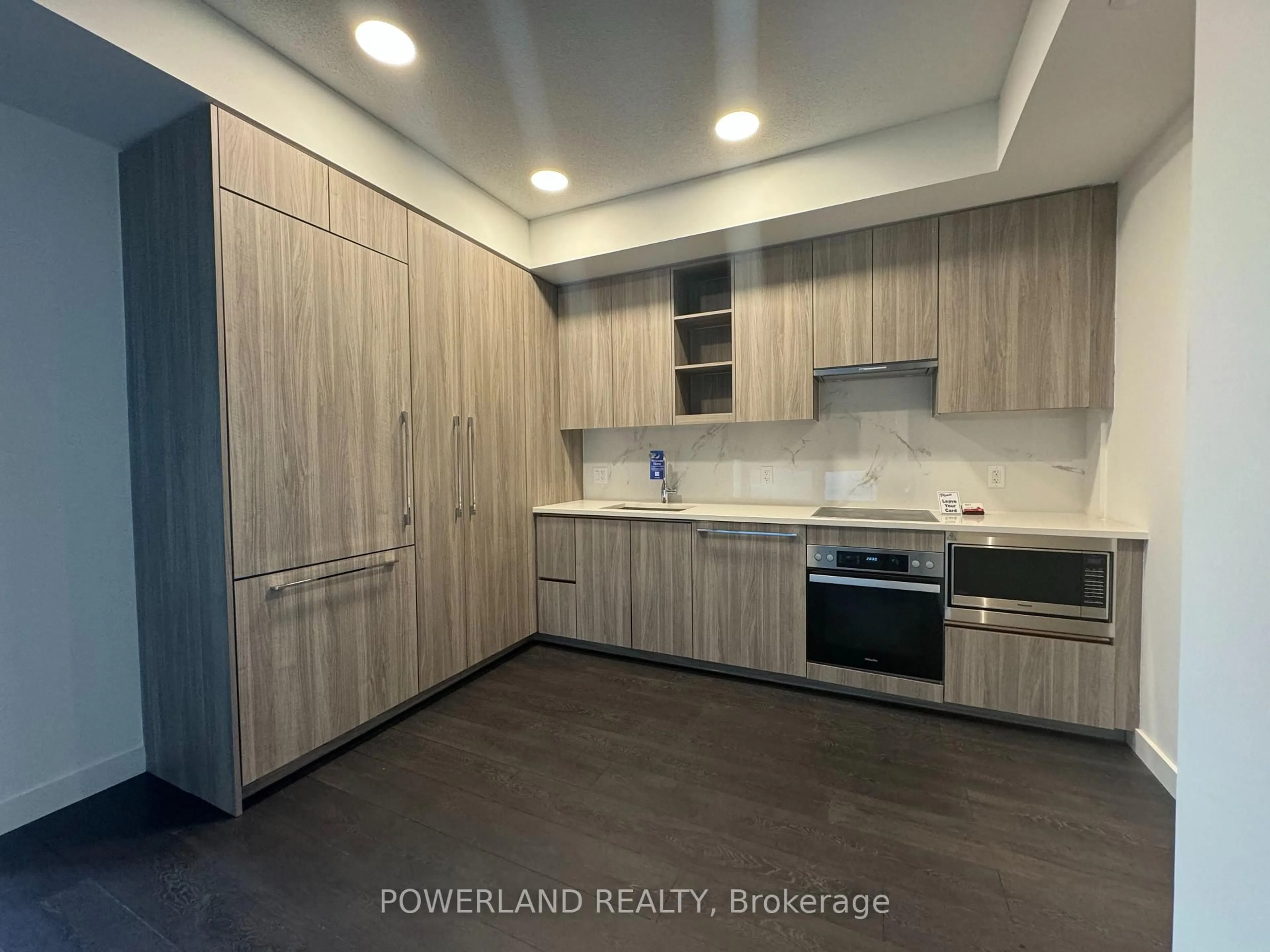 Standard kitchen, unknown for 27 Mcmahon Dr #1109, Toronto Ontario M2K 0J2