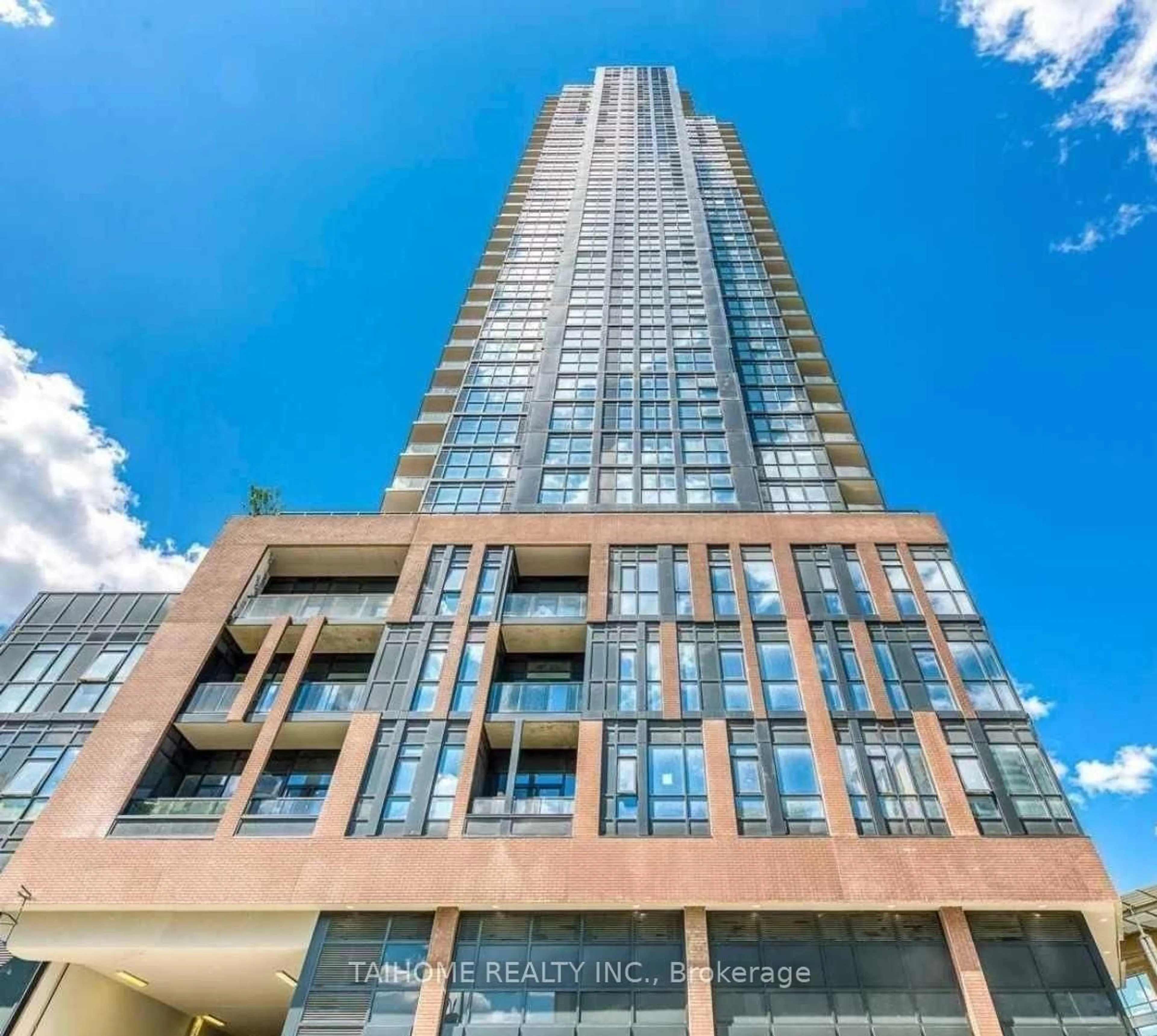 Indoor foyer for 159 Wellesley St #1509, Toronto Ontario M4Y 0H5