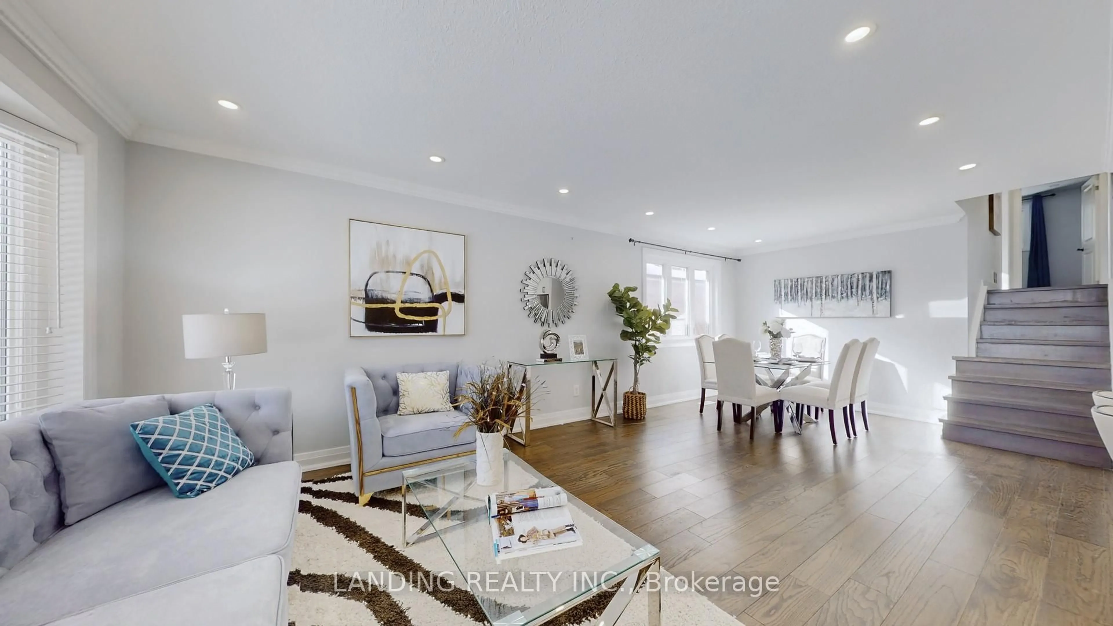Living room with furniture, wood/laminate floor for 32 Lailey Cres, Toronto Ontario M2N 4H1