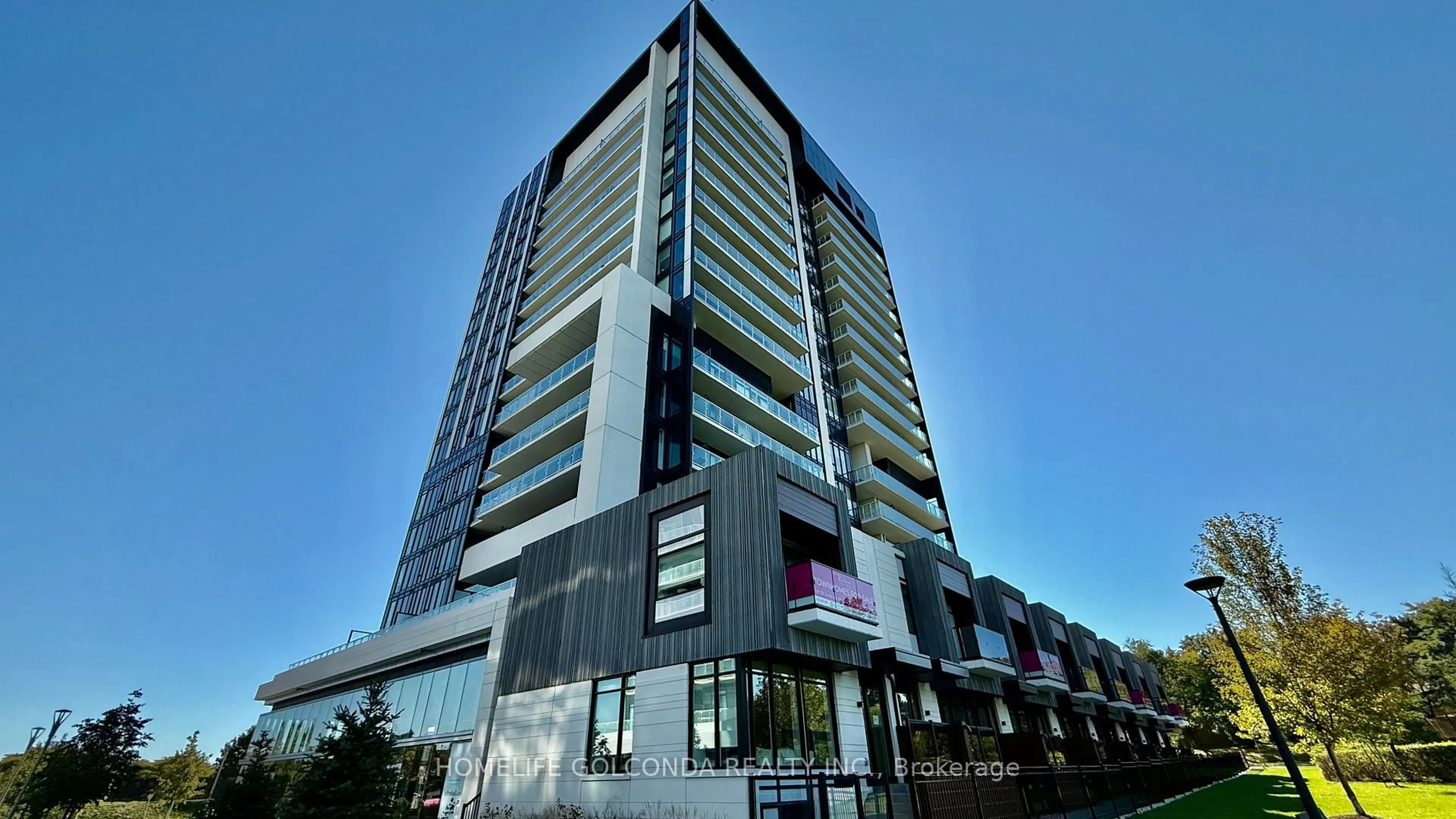 Indoor foyer for 20 O'Neill Rd #733, Toronto Ontario M3C 0R2